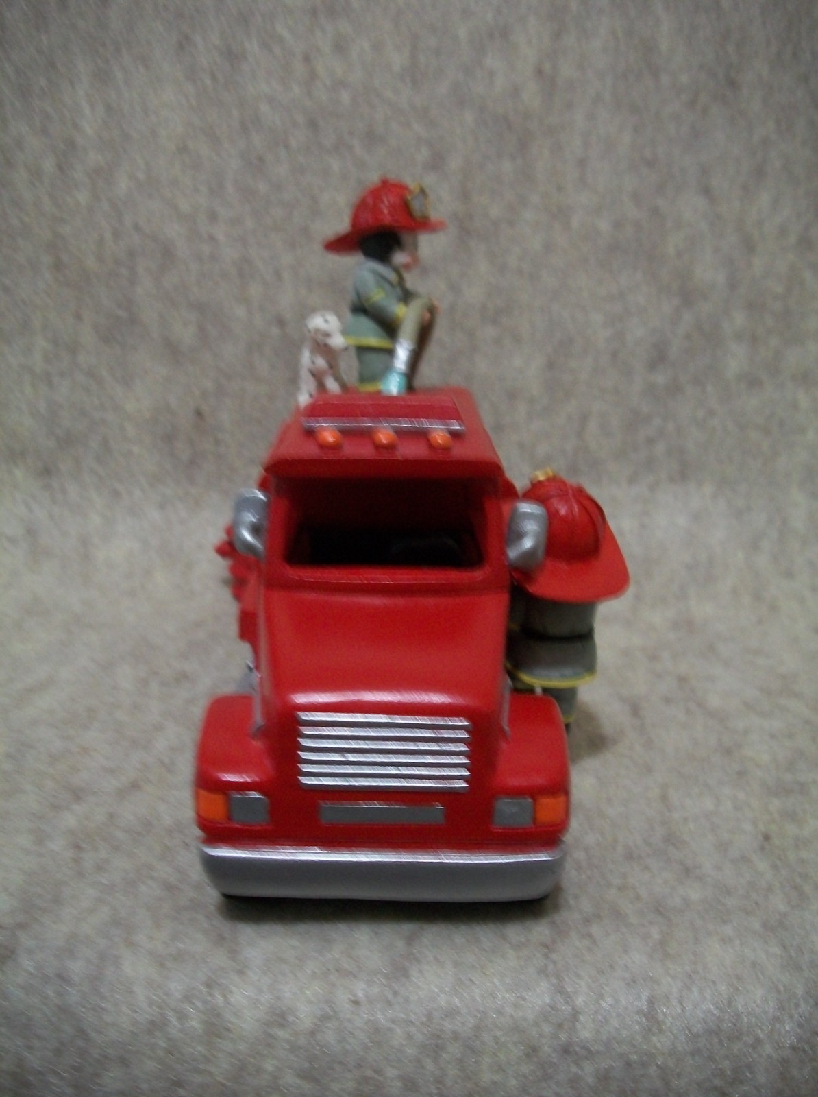 Tanker Teamwork – Call of Duty Fire Truck – Mary Moo Moo Cow Figurine