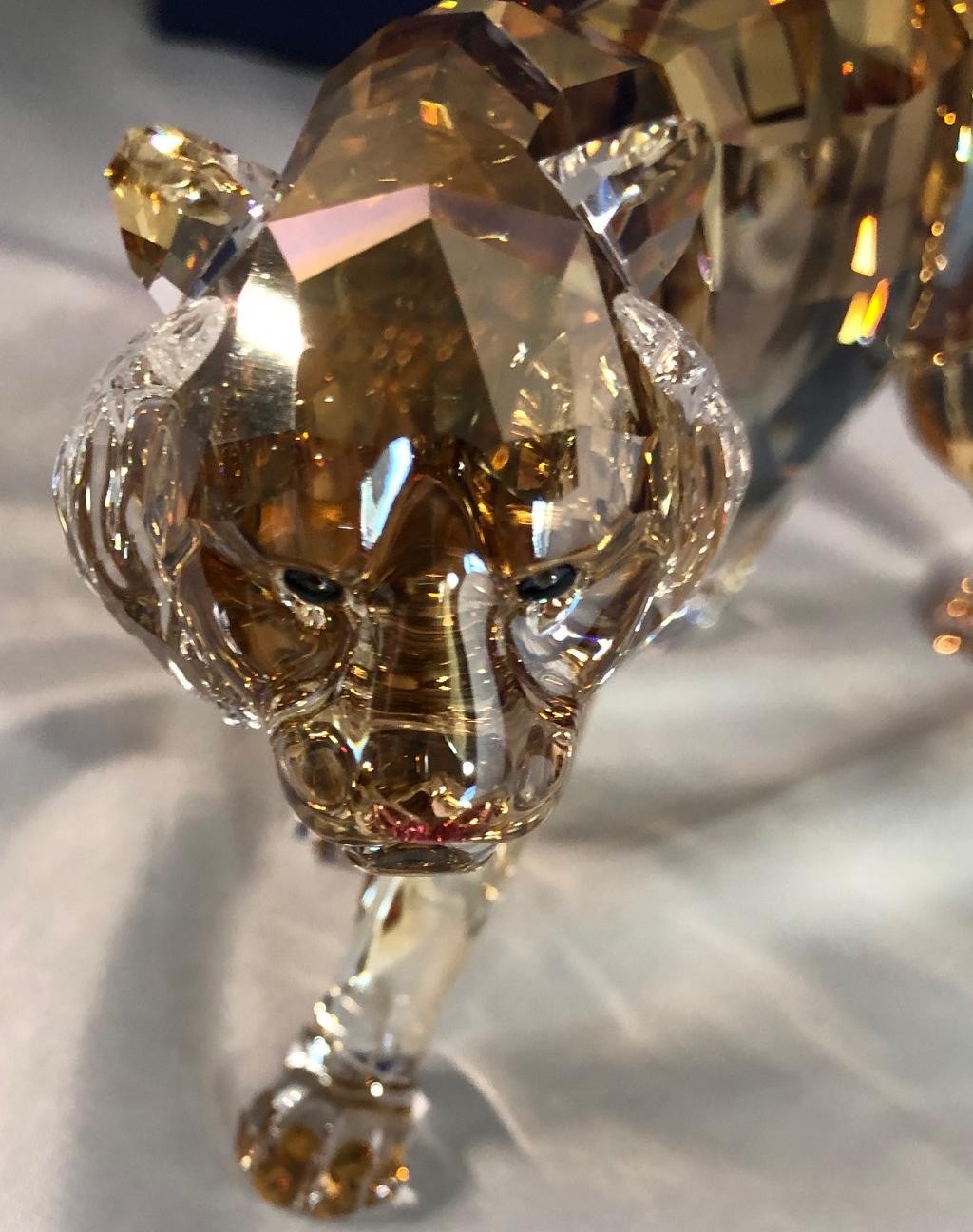 SWAROVSKI TIGER SCS ANNUAL EDITION 2010 1003148 – NEW IN BOX WITH COA, RETIRED