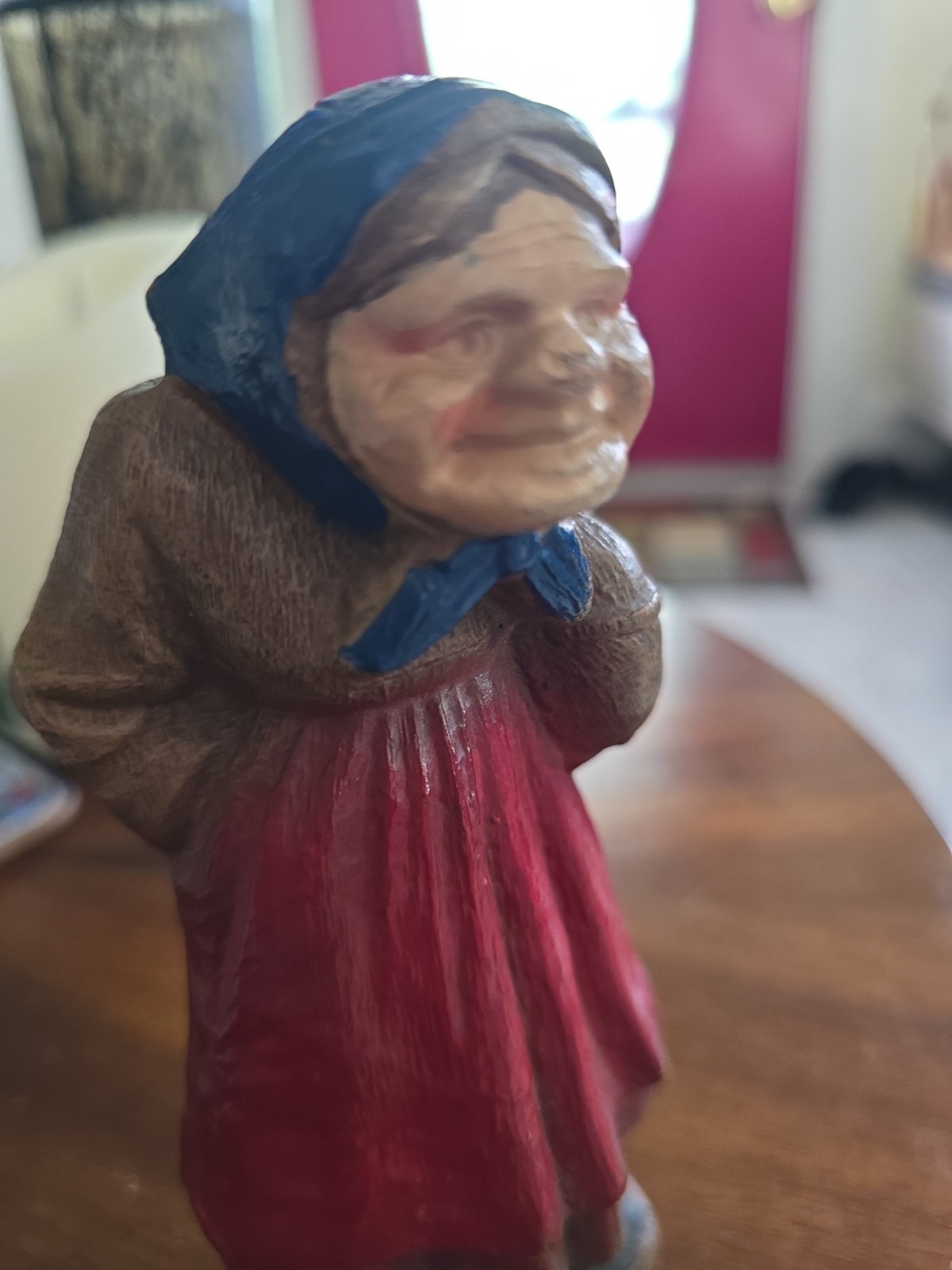 vintage Syroco wood resin figurine from the 1940s Grandmother