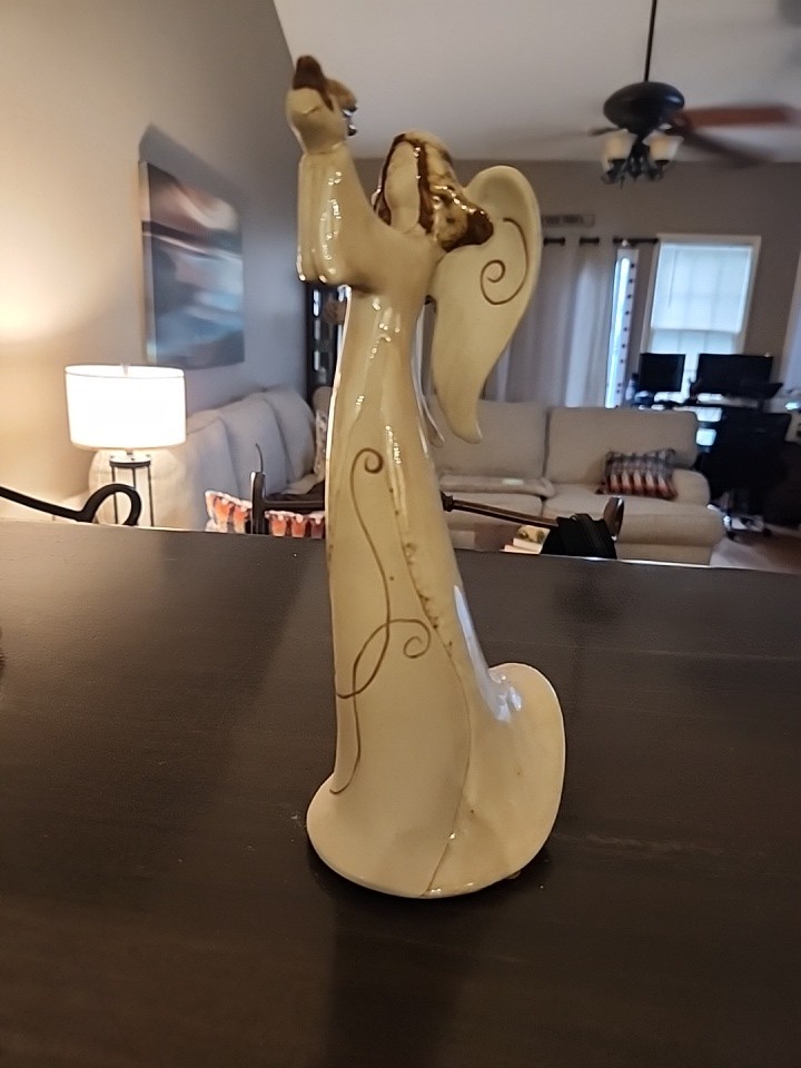 Angel Of Peace W/ Bird Beige & Brown 10″×4″ 1 Lb. A Must Have For Any Collector