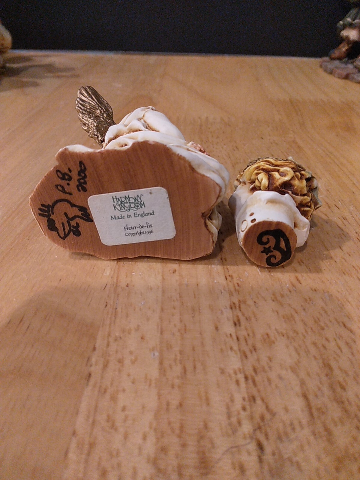 3” Harmony Kingdom Angelique Fleur de lis Angel Dove Trinket Box Figurine Vtg’96