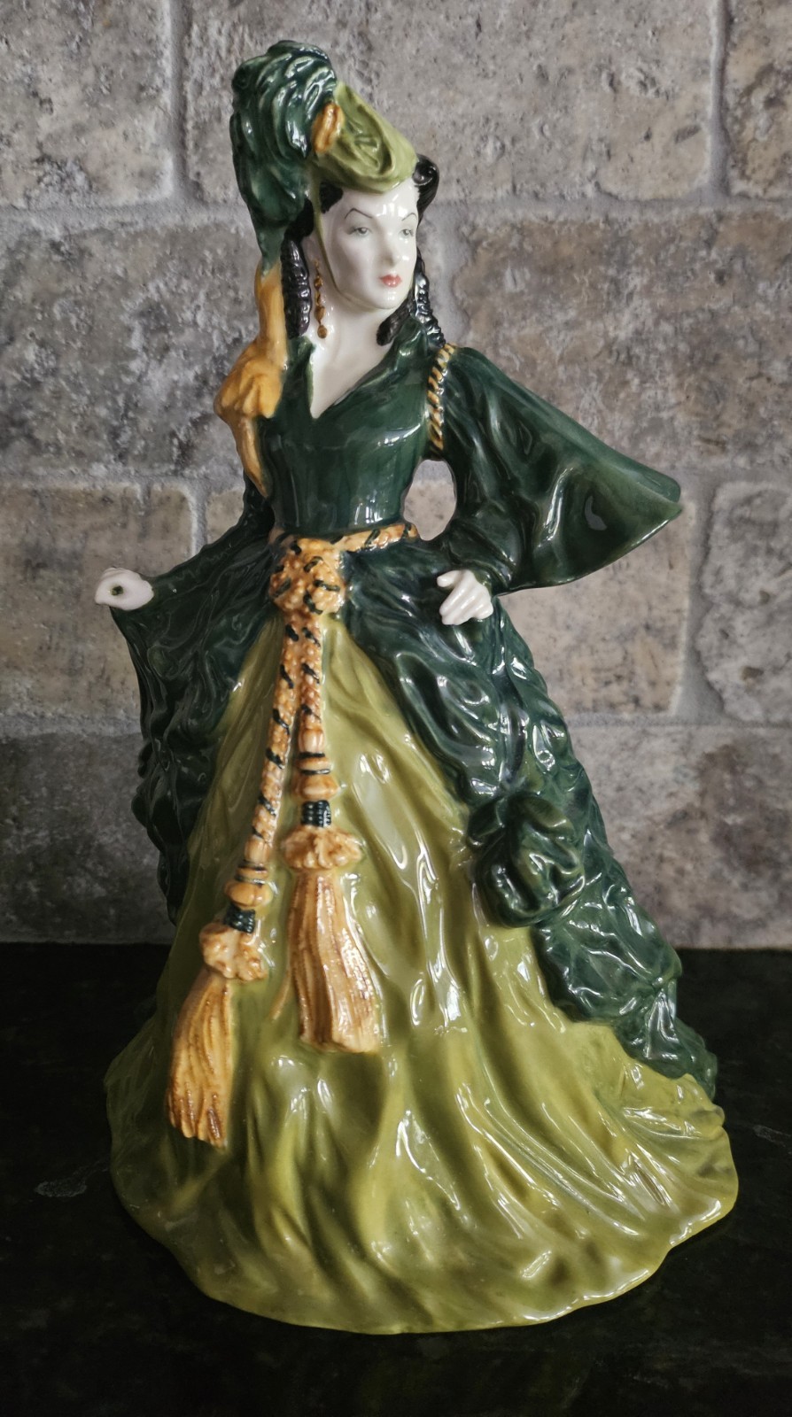 ROYAL DOULTON FIGURINE HN4200 SCARLETT O’HARA Gone with the Wind