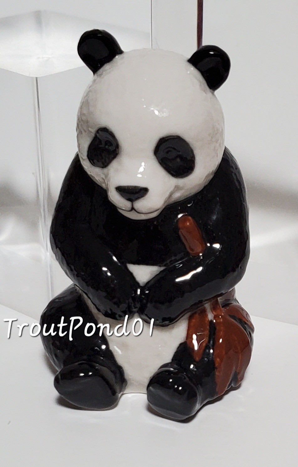Wade Panda Black OIWCC Blow Up Whimsie Day 2016 Figurine Brown Leaves Variation