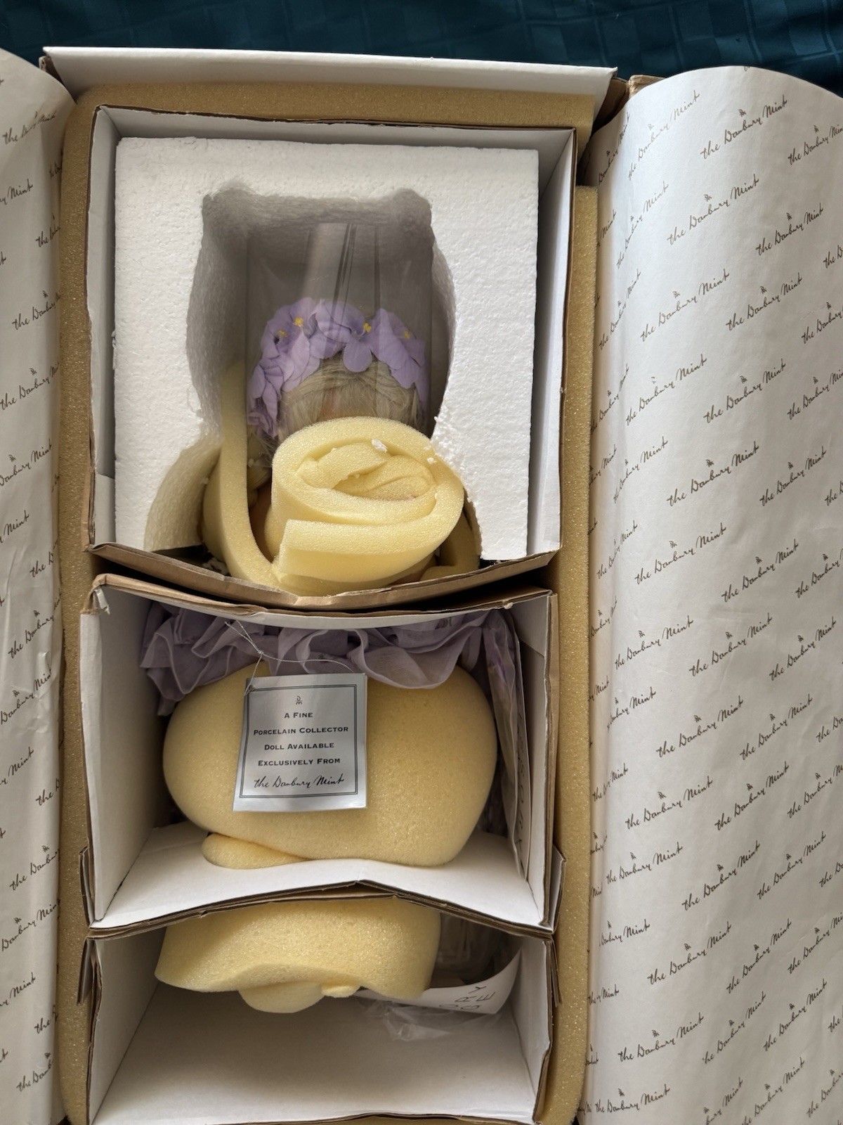 The Danbury Mint Vintage doll Violet by Cindy Marschner Rolfe. See description.