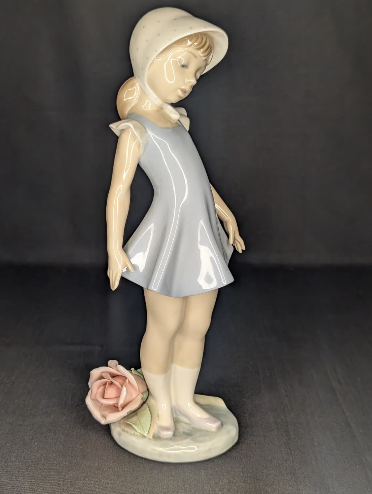 Rare Retired Vintage Lladro Candid #5039 Girl Figurine 9.5″ Spain