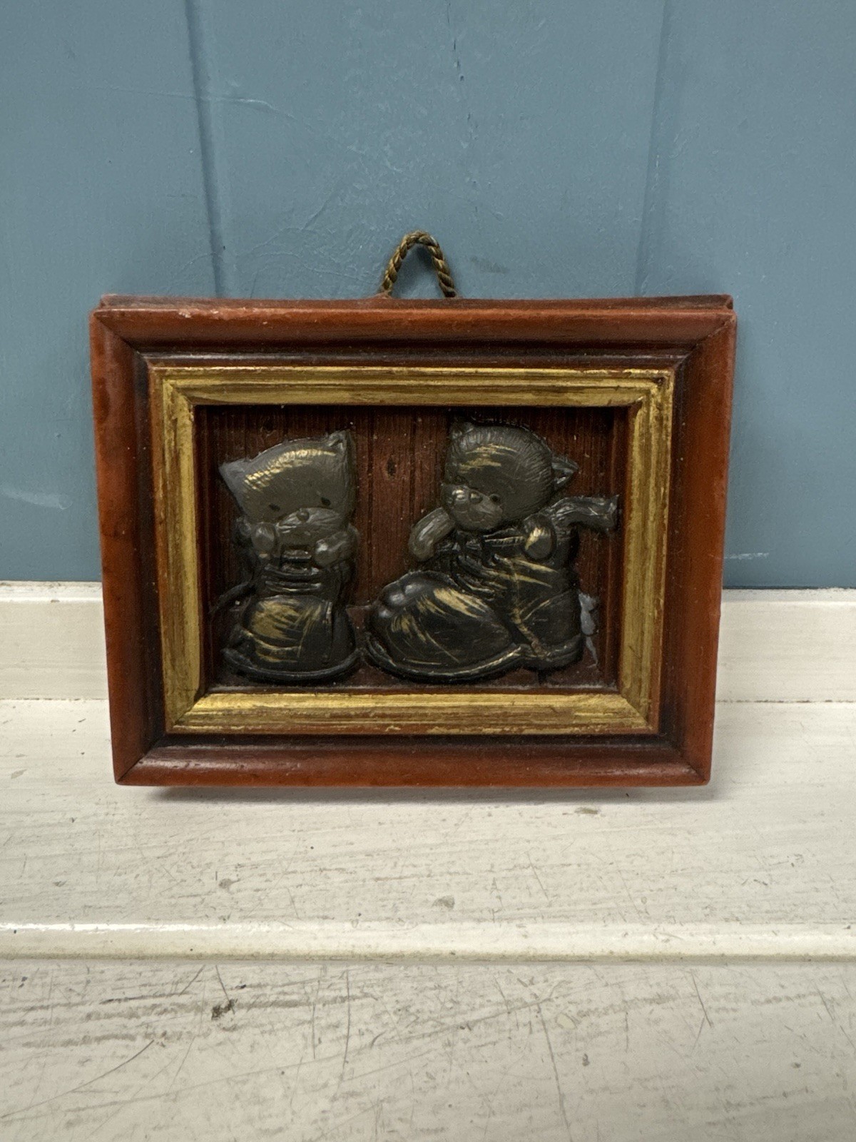 Vtg Wax Plaque CATS KITTENS Folk Art Sculpture 3D Old German Hand Carved 5”x4”