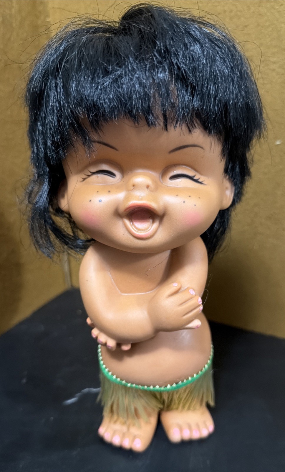 Vintage Pair Of Hawaiin / Samoan / Polynesian Boy And Girl Figures/ Dolls