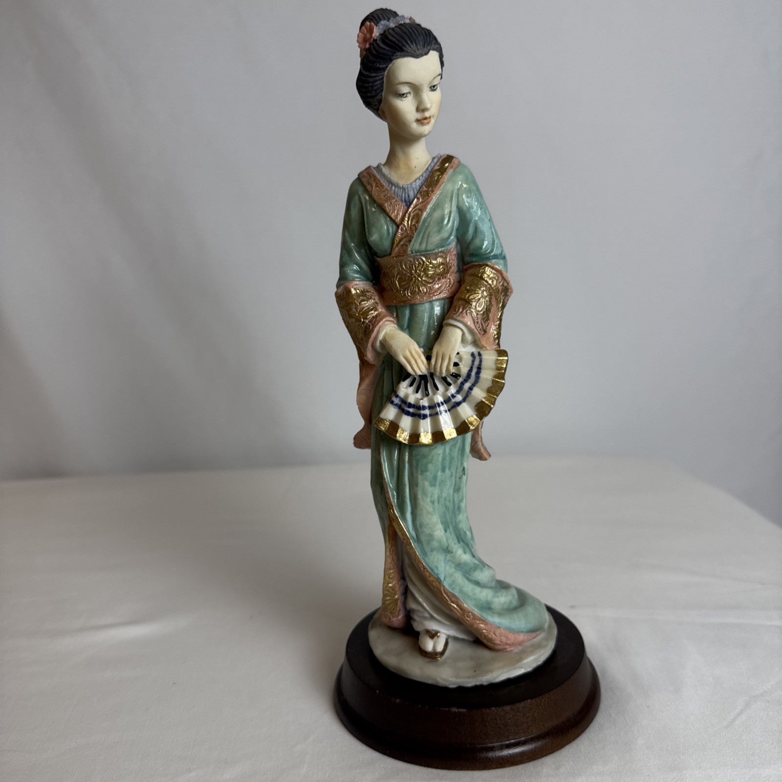 VTG Arnart Pucci Signed Porcelain Geisha Figurine Japanese Lady Fan Wood Base