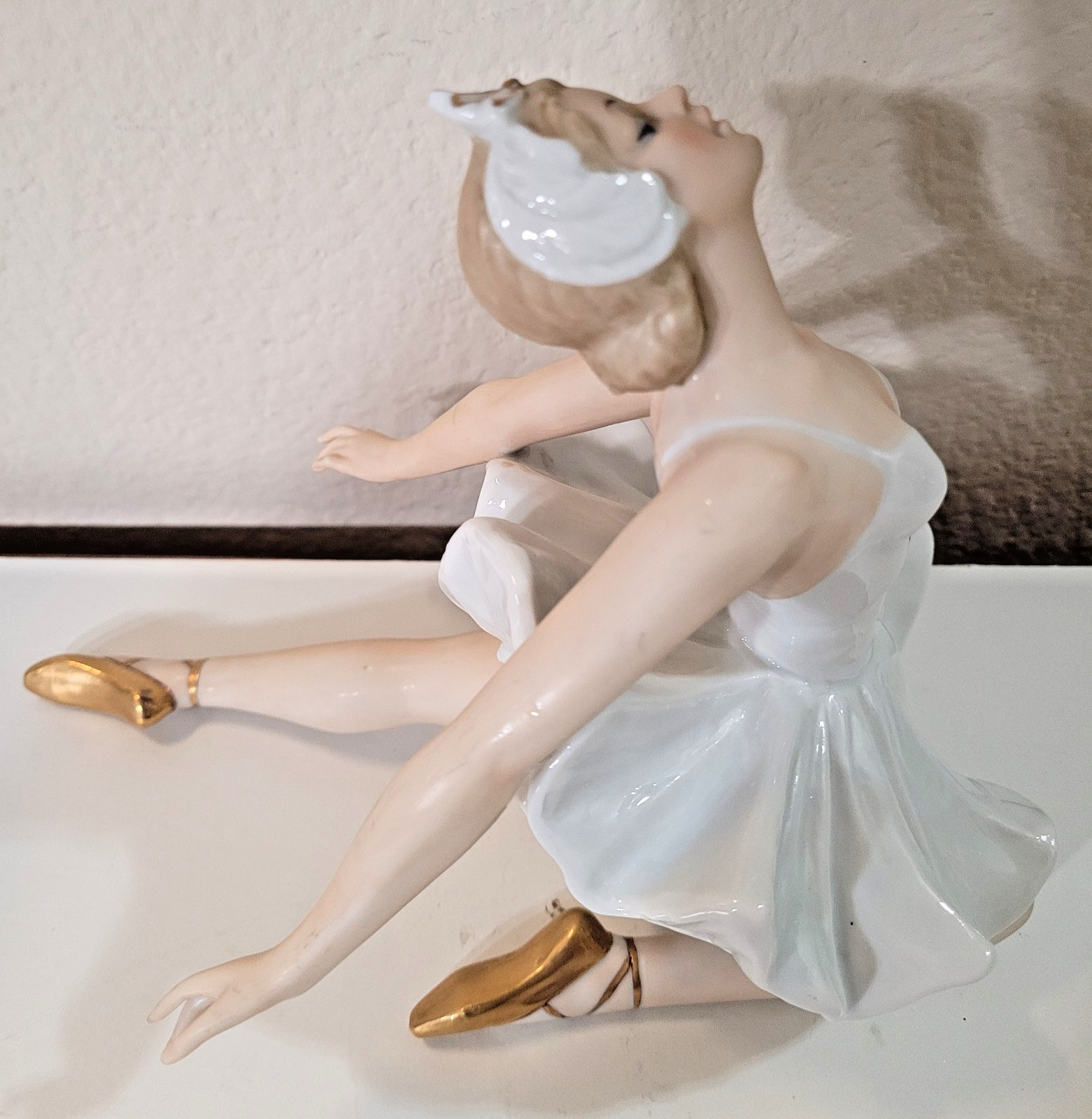 Vintage Hollywood Regency Porcelain Ballerina Figurine