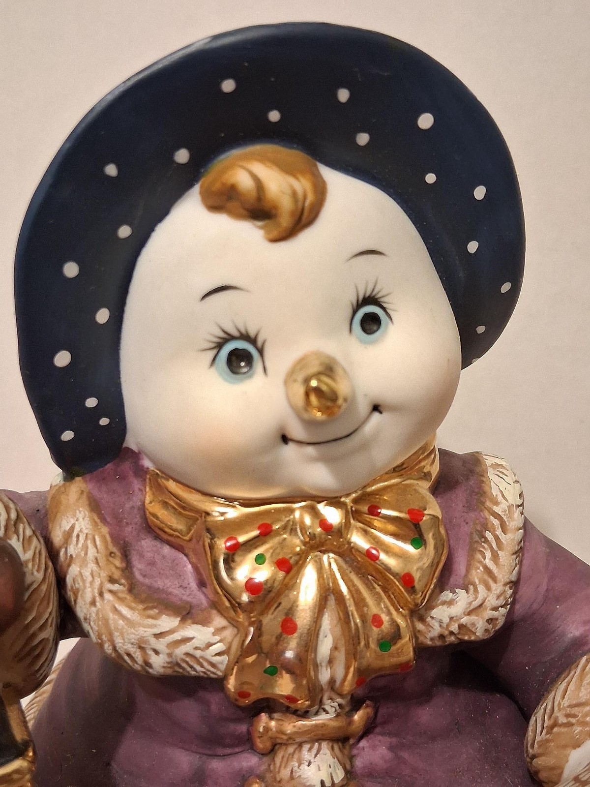 Snowman Figurine ~ STATUE