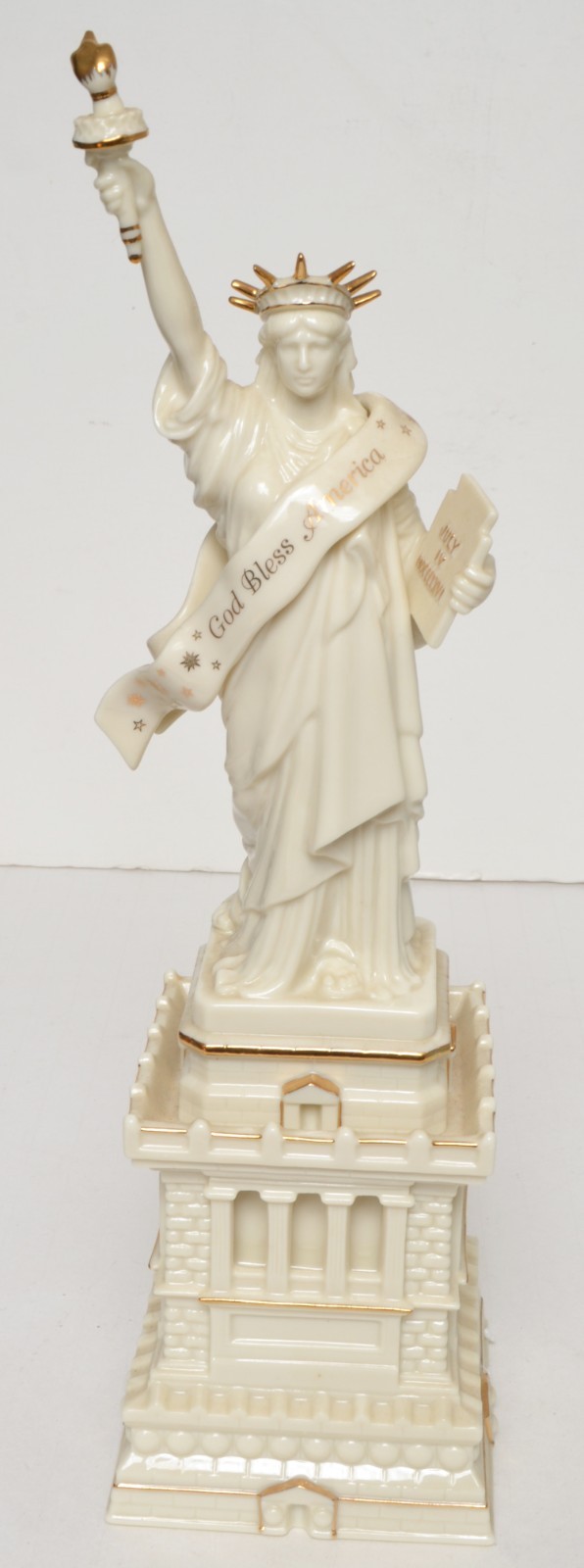 CLASSIC LADY LIBERTY 12″ TALL PORCELAIN STATUE LENOX CLASSIC Very Good Condition