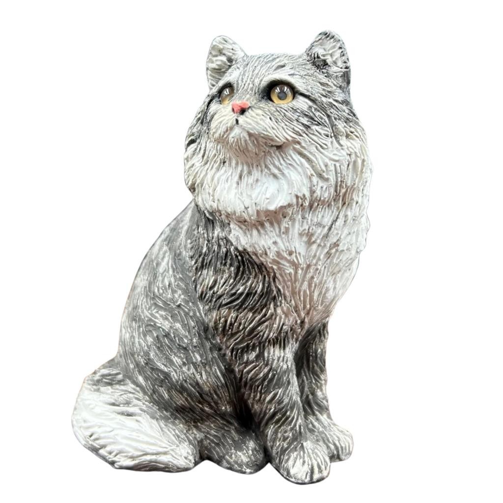 1995 Vintage Grey Sandicast Maine Coon Cat Figurine by Sandra Brue #4104