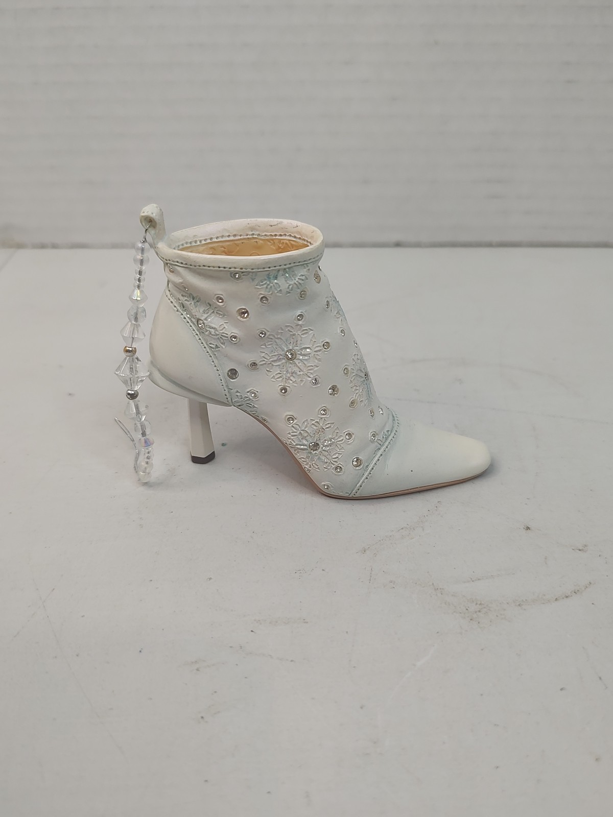 Just the Right Shoe Collection by Raine 2001 Let It Snow Item 90200 Members Only