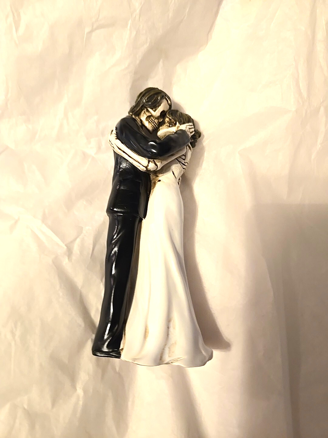 YTC The Kiss Scene Wedding Bridal Skeleton Couple 6 inch Decorative Figurine