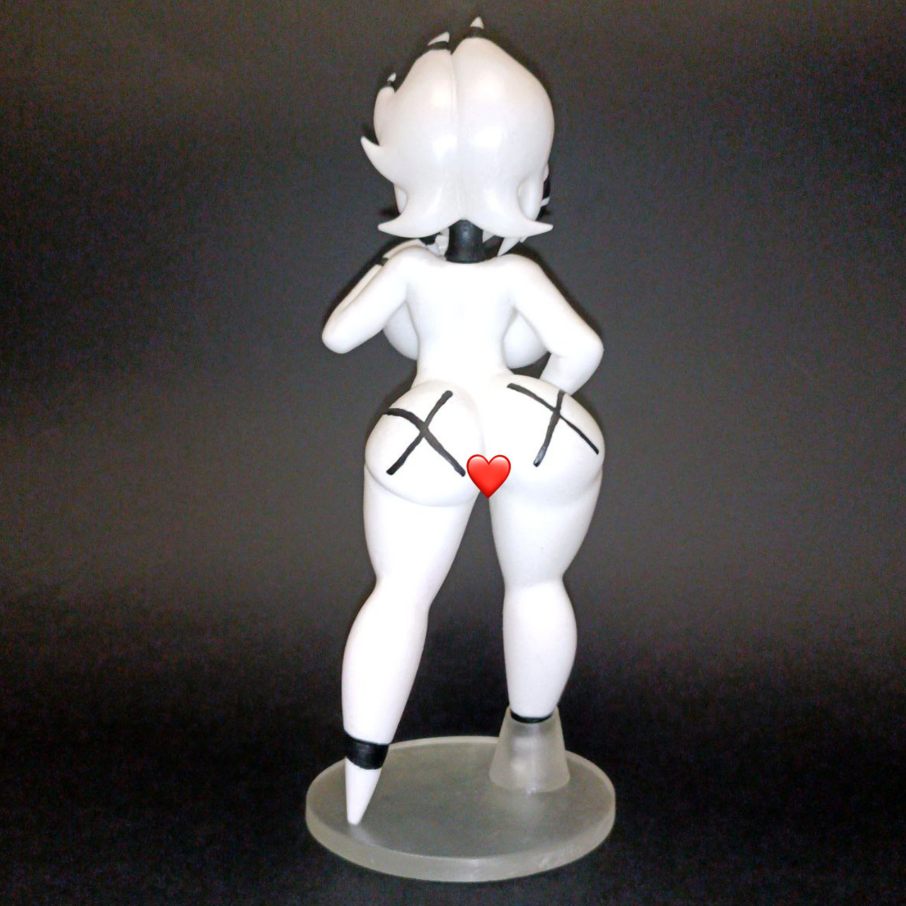 Marie NSFW Figurine – Fan Art from Game Fap Nights at Frennis | Handmade Statue
