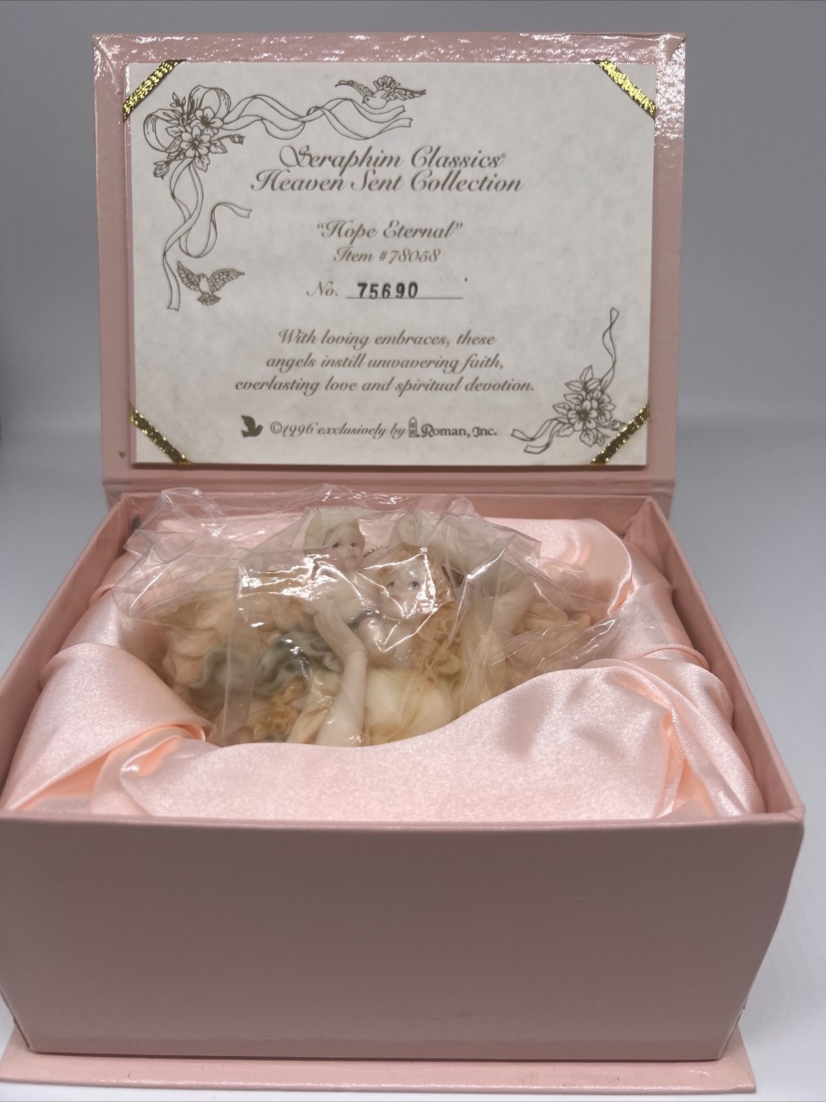 Heaven Sent Angel. Hope Eternal. #75690 original box. Seraphim Classic-h