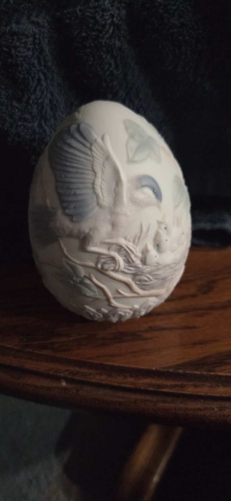 Lladro Limited Edition Egg Embossed Blue Bird & Chicks Handmade 1993 Spain