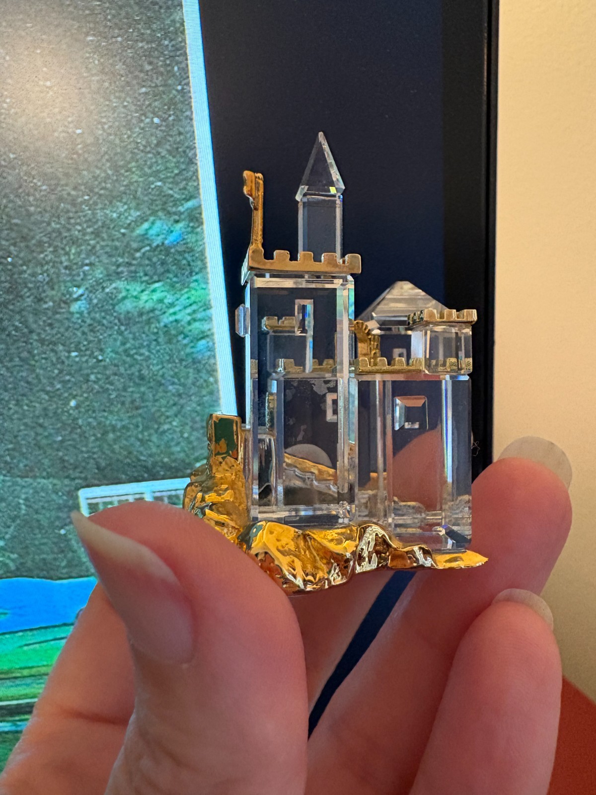 Swarovski Crystal Memories Journeys Figurine – Gold Castle 243449