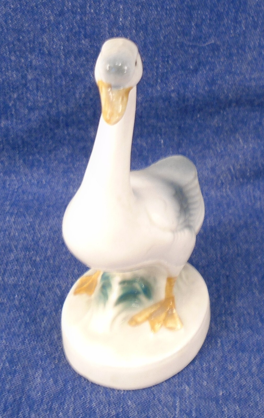 Vintage Ceramic White Gray Goose Figurine Marked Foreign 7879 4.25″ Tall