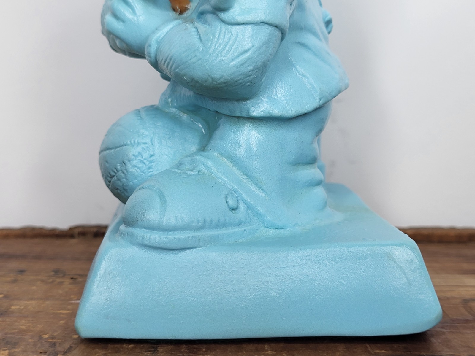 Vintage 1971 R. & W. Berries Blue Sillisculpt #9025 “World’s Greatest Athlete”