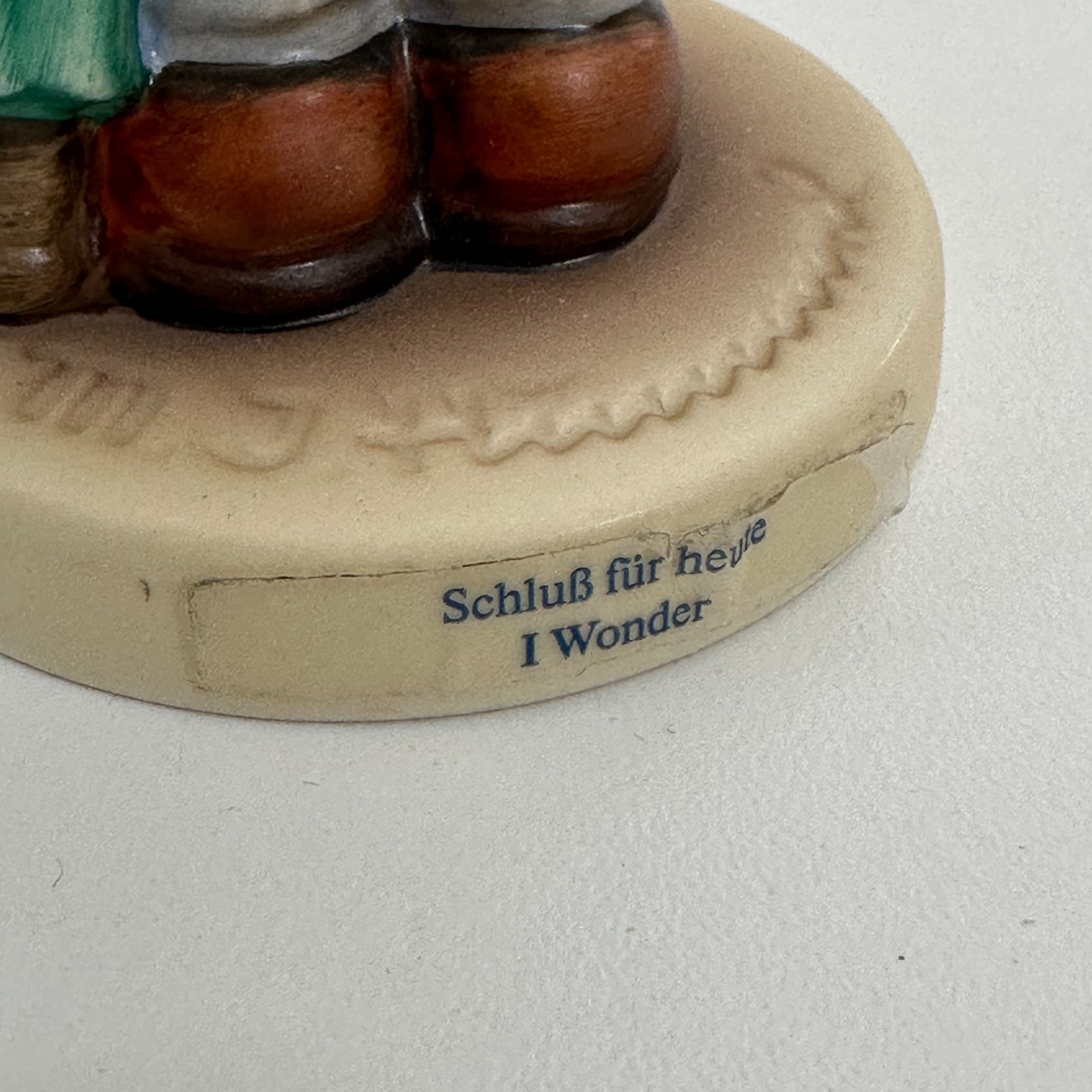 Hummel #241 I Wonder Figurine TMK6 Goebel W Germany 5 1/4″ Box