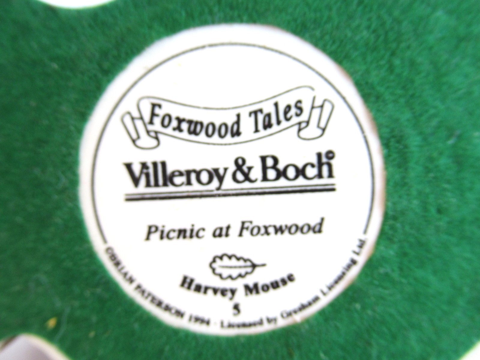 Villeroy & Boch Figurine Foxwood Tales Harvey Mouse 5 Picnic in Foxwood Marked