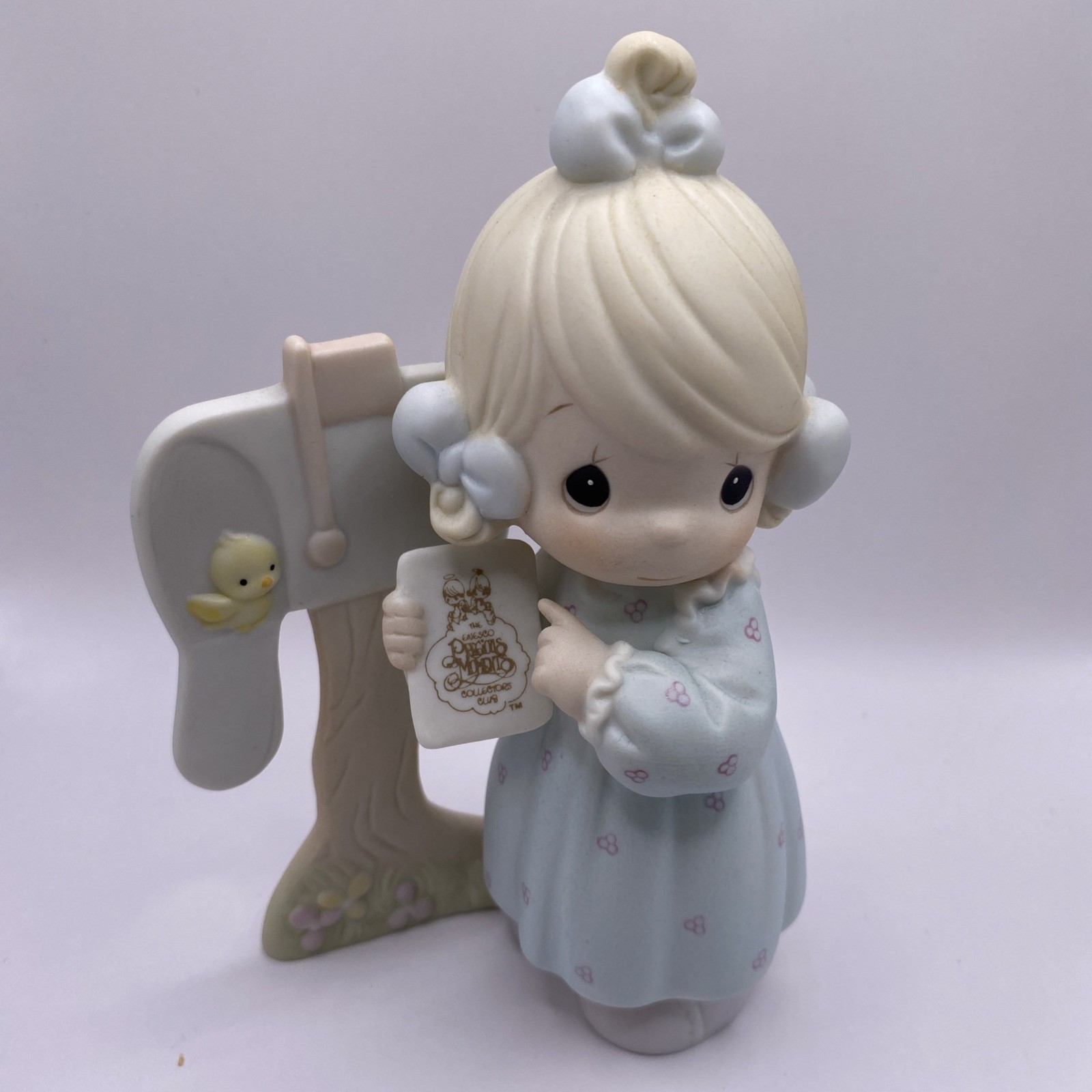 Precious Moments C0011 “Sharing The Good News Together” 1990 Figurine Vintage
