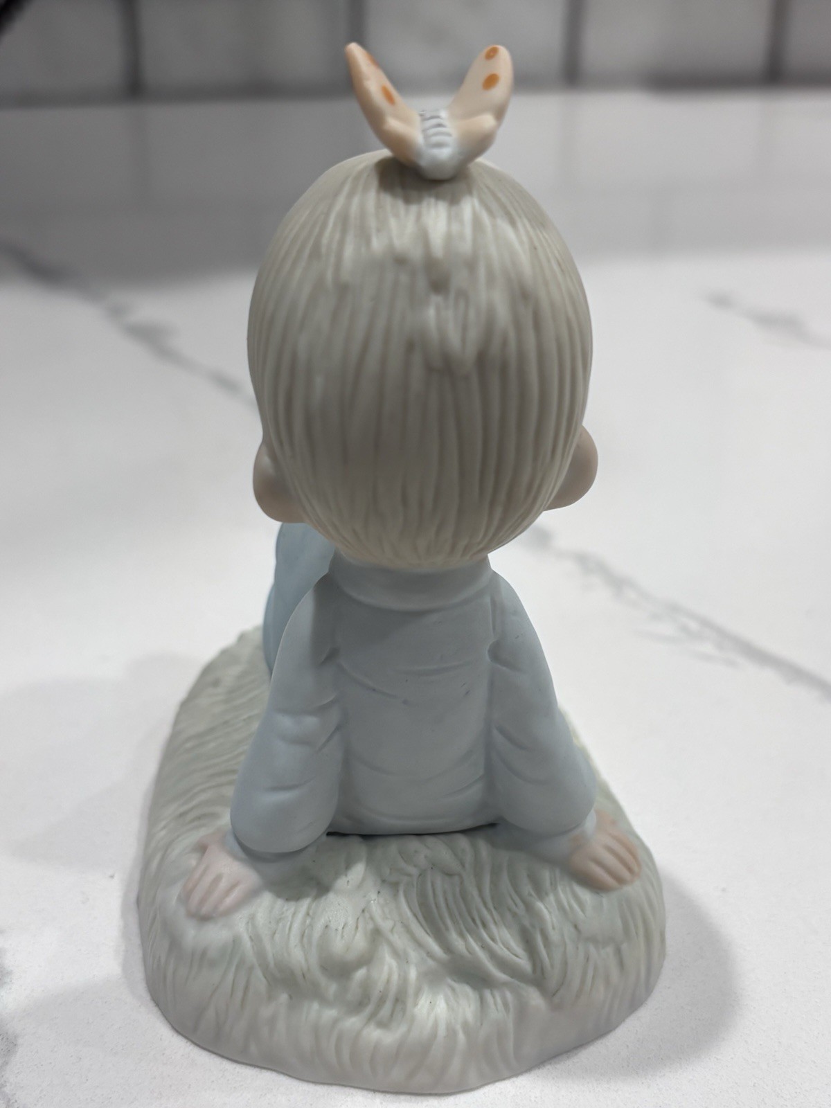 Vintage 1977 Precious Moments ‘Love Is Kind’ Jonathan & David E-1379/A No Box