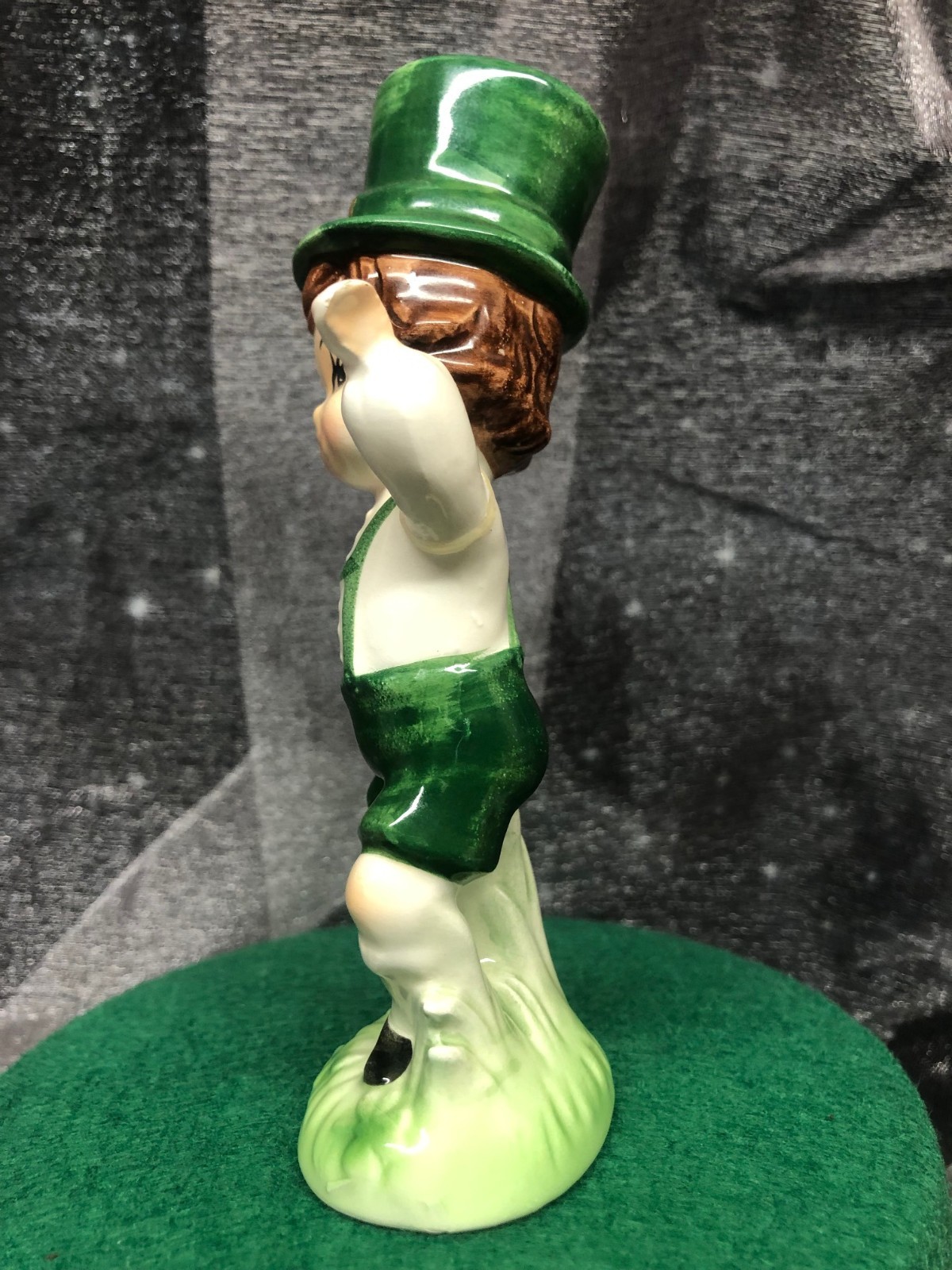 VTG LEFTON St Patrick’s Day Irish Girl Boy Figurine Leprechaun Dancing Kissing 2
