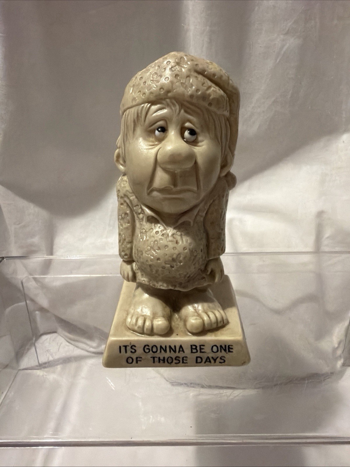 1970 W. & R Berries Figurine #811 It’s Going to Be One of Those Days