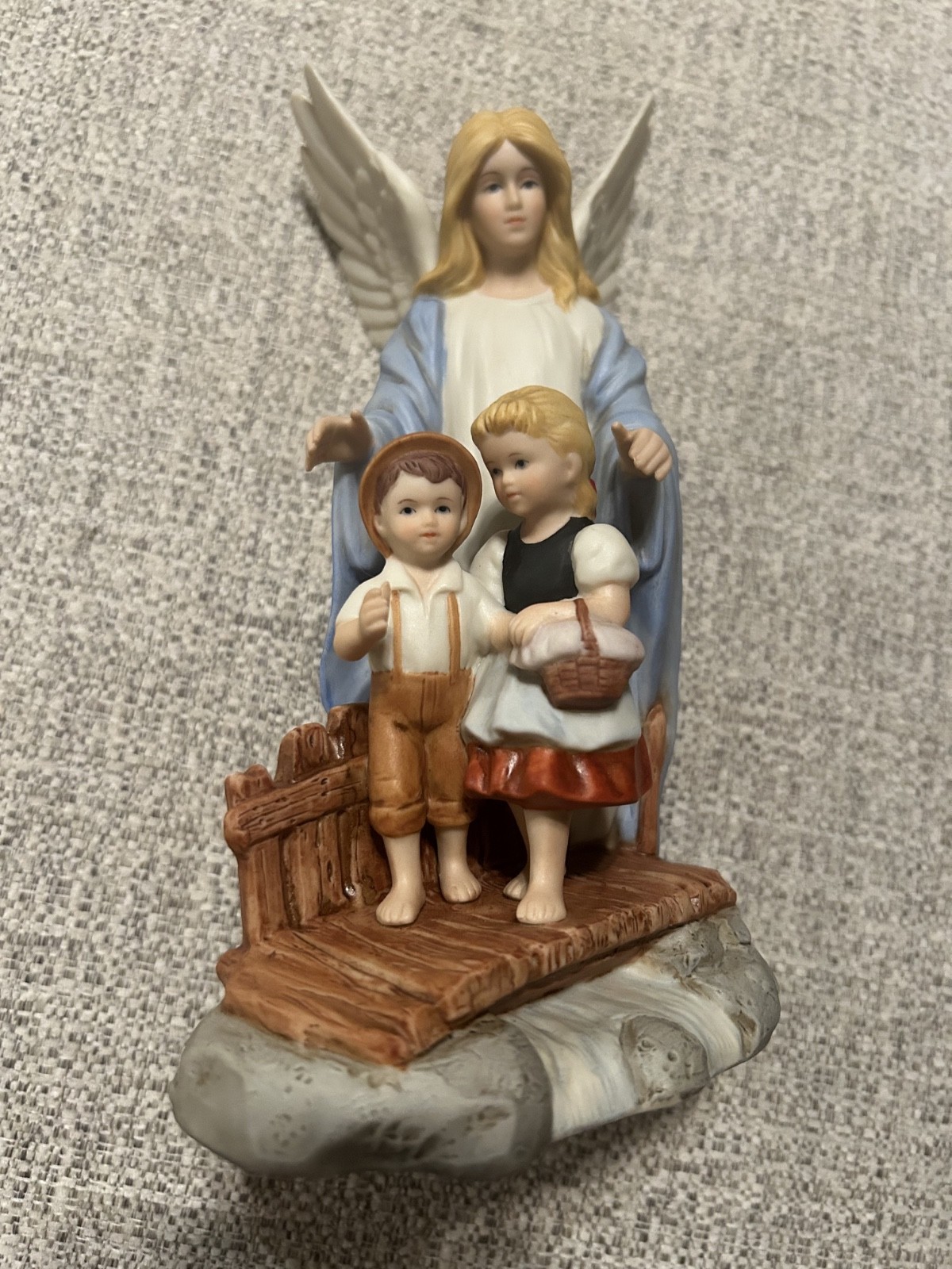 HOME INTERIORS HOMCO GUARDIAN ANGEL #8772 PORCELAIN FIGURINE 1995- 1