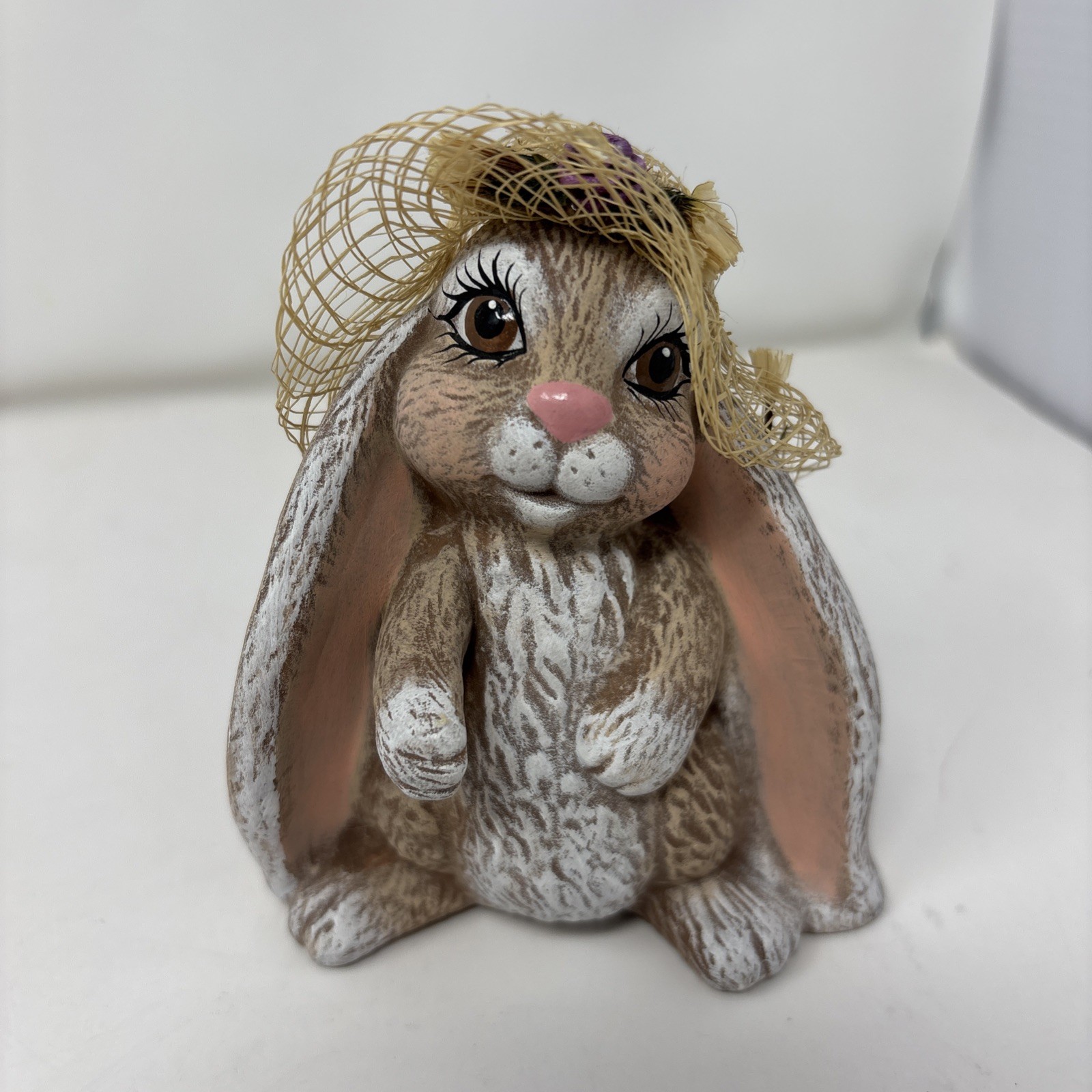VTG 1980’s Scioto Brown & White Floppy Ear Ceramic Bunny Rabbit Hat W/purple Bow