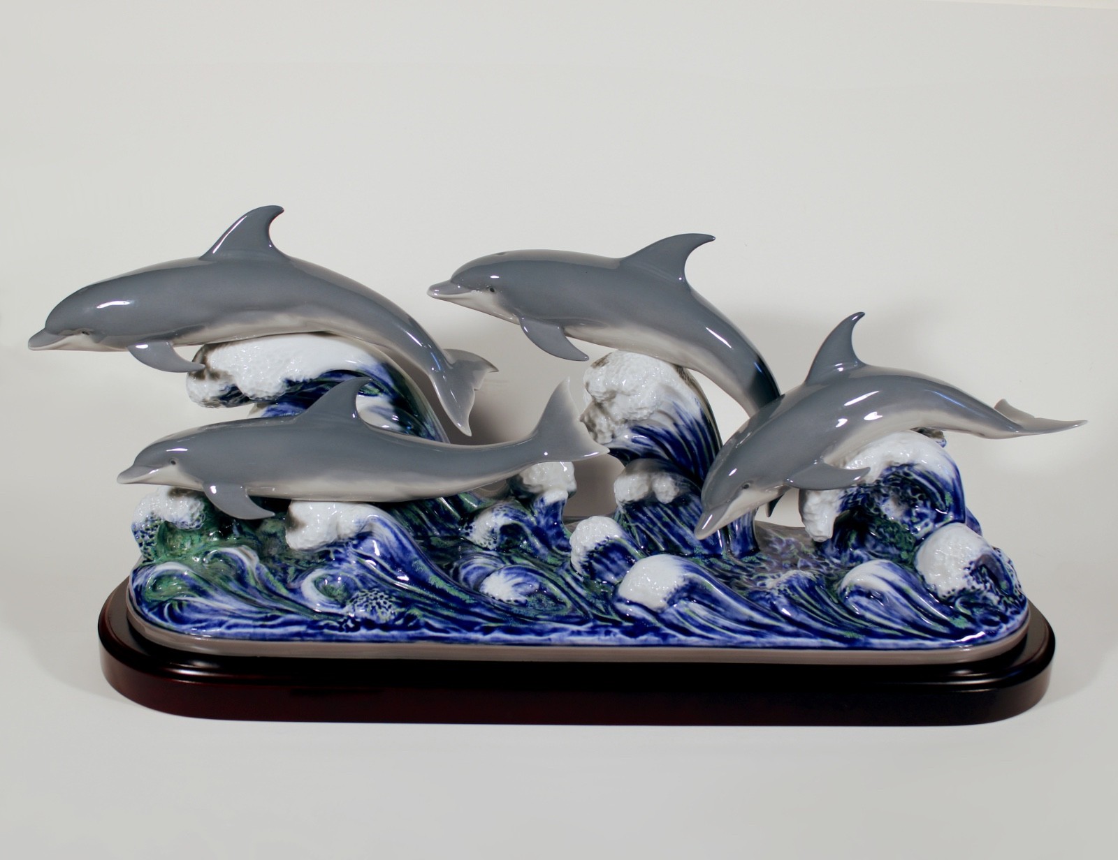 LLADRO FOUR DOLPHINS ON A WAVE #6436 PORCELAIN FIGURINE SCULPTURE W/ STAND 21.5″