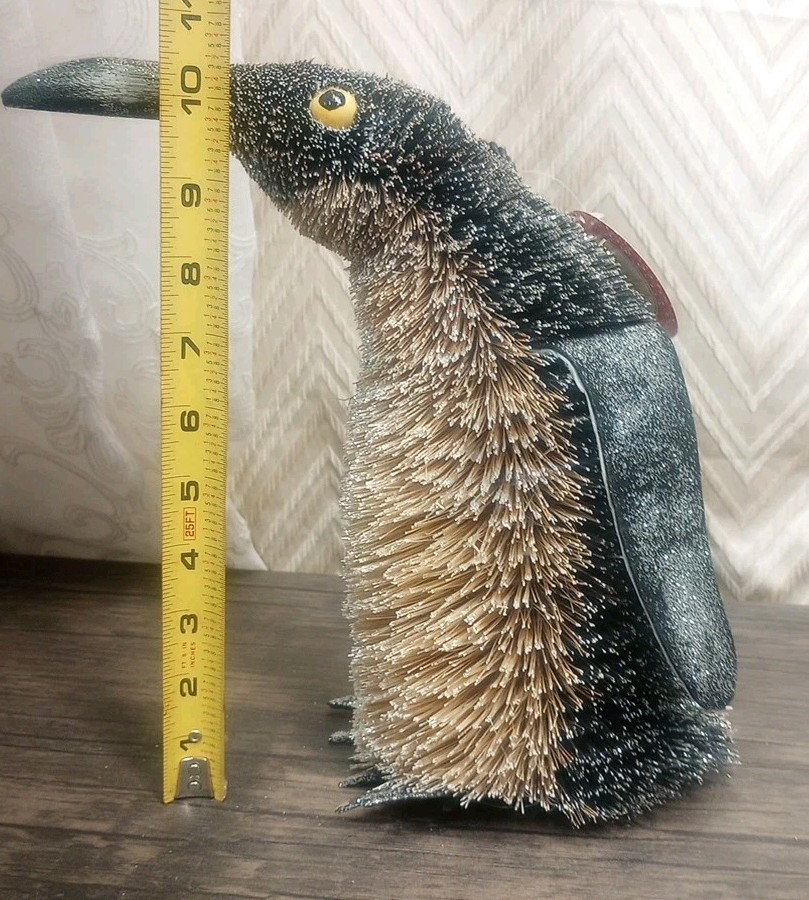 Martha Stewart Collection Penguin Bristle Brush 12″ 2011 Macy’s, New