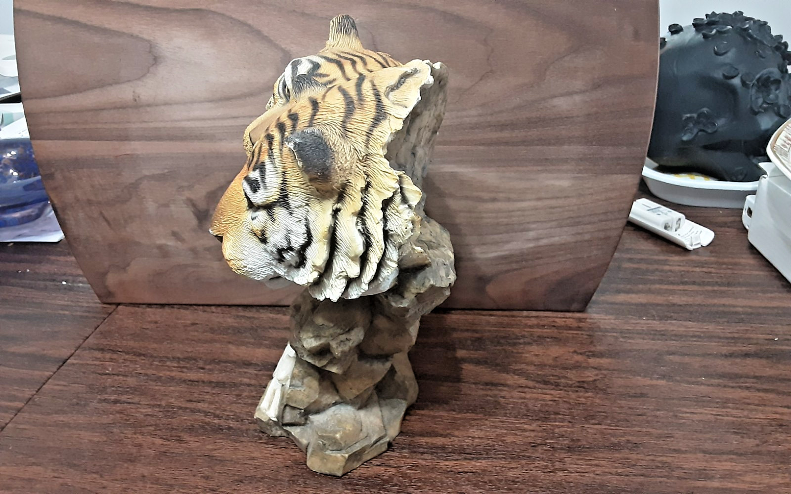 TIGERS – Two Tigers Heads figurine Home Decoration table top piece heavy