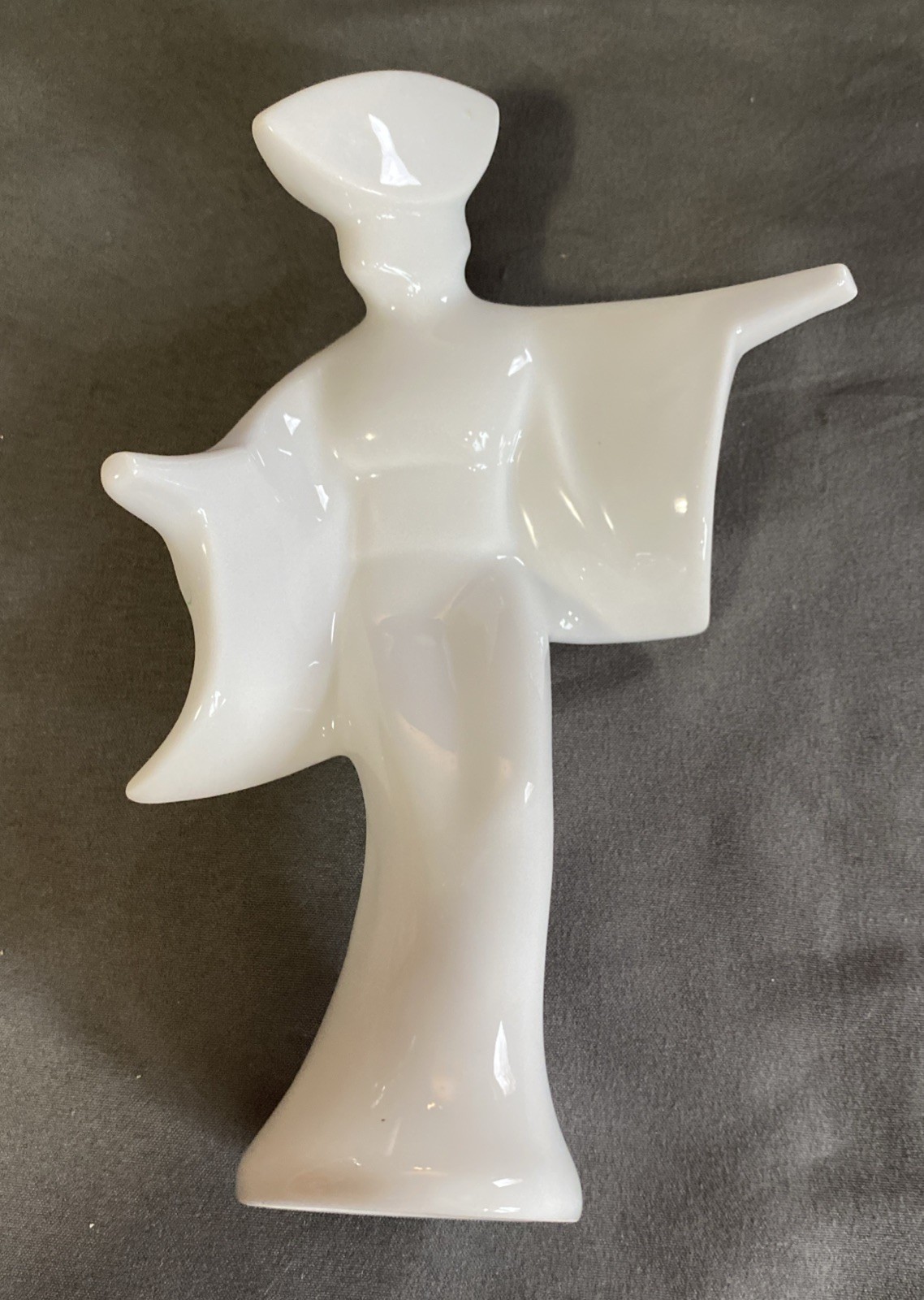 Mid Century Modernist Dancing Geisha Girl White Porcelain Figurine Japan 6.25”