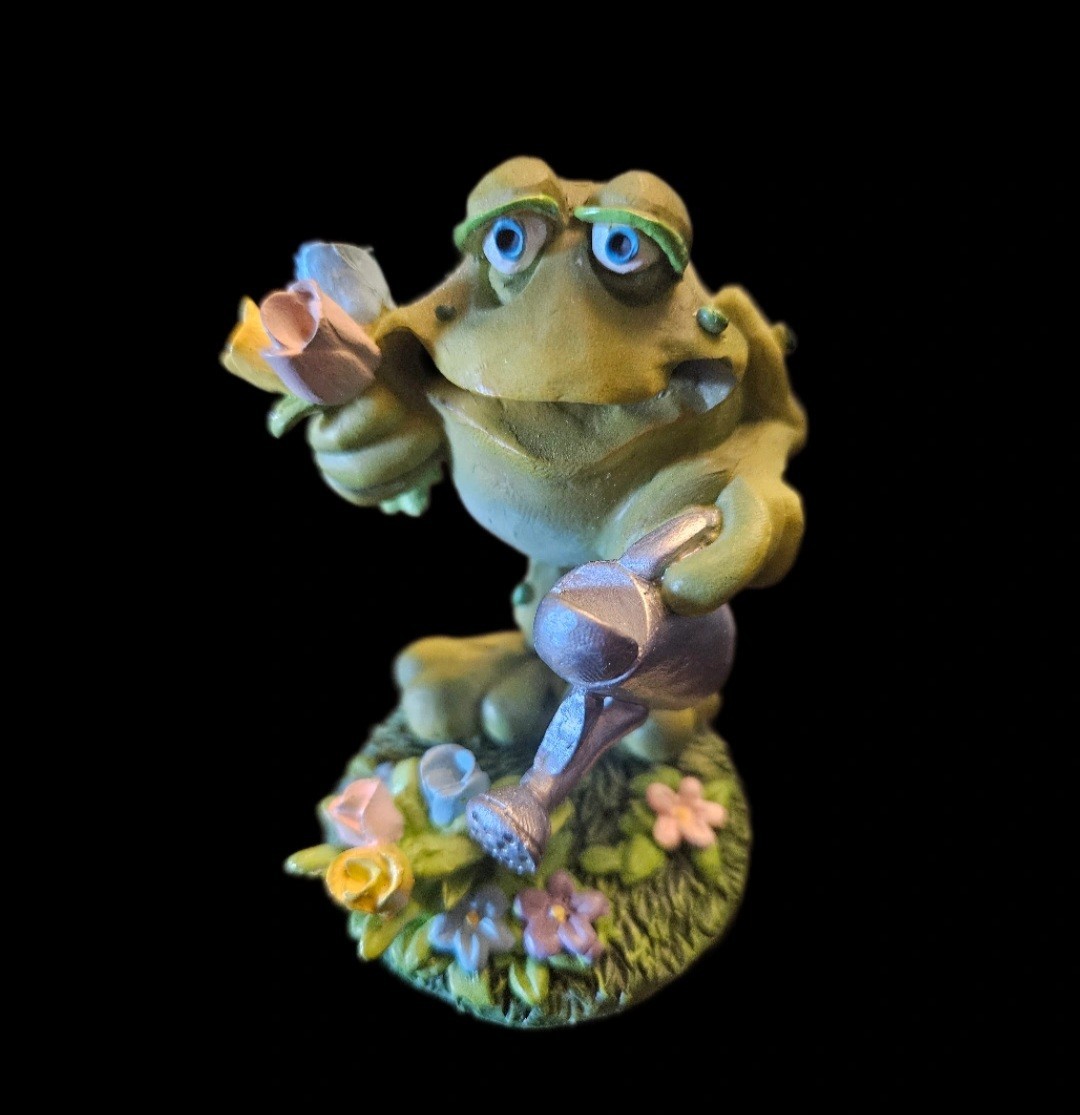 Vintage Russ Berrie Toadily Yours Easter Frog Figurine Lot of 3 Set Douglas Harr
