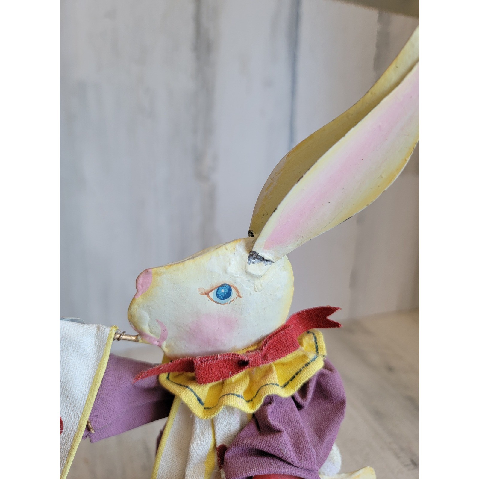 Alice in wonderland vintage metal rabbit trumpet Queen of hearts Xmas home