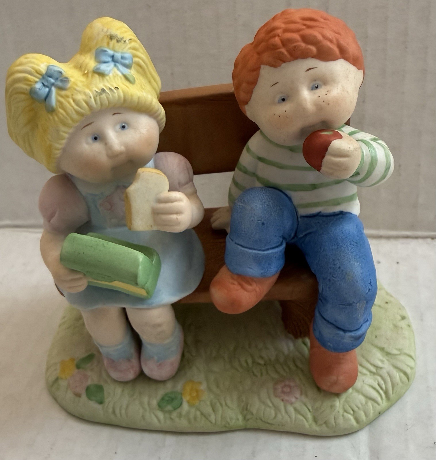 Cabbage Patch Kids Lunch Break Ceramic Figurine 1985 Vintage Eating Apple