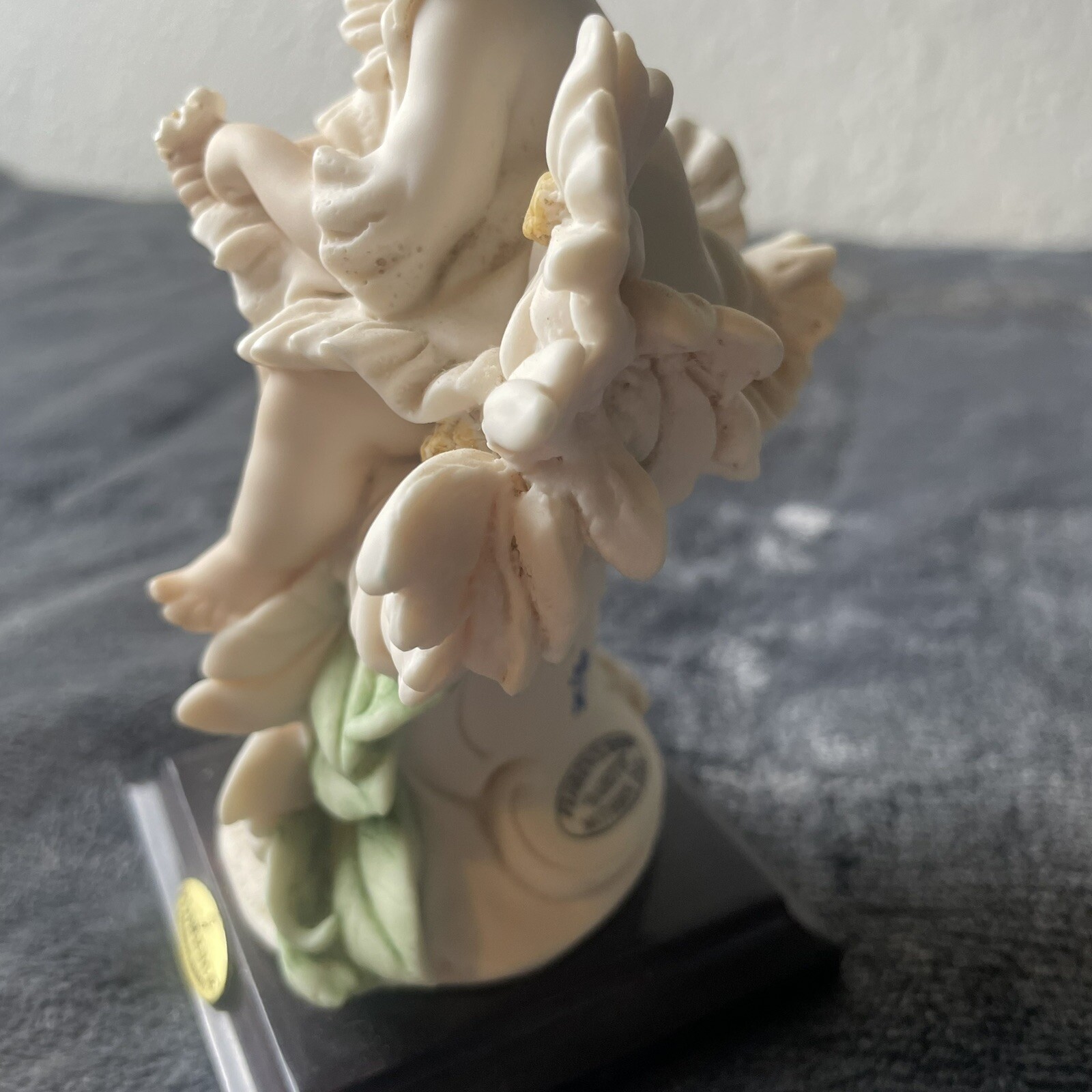 Giuseppe Armani Babette 1328C 2000 Mother’s Day Capodimonte Statue Florence Sign