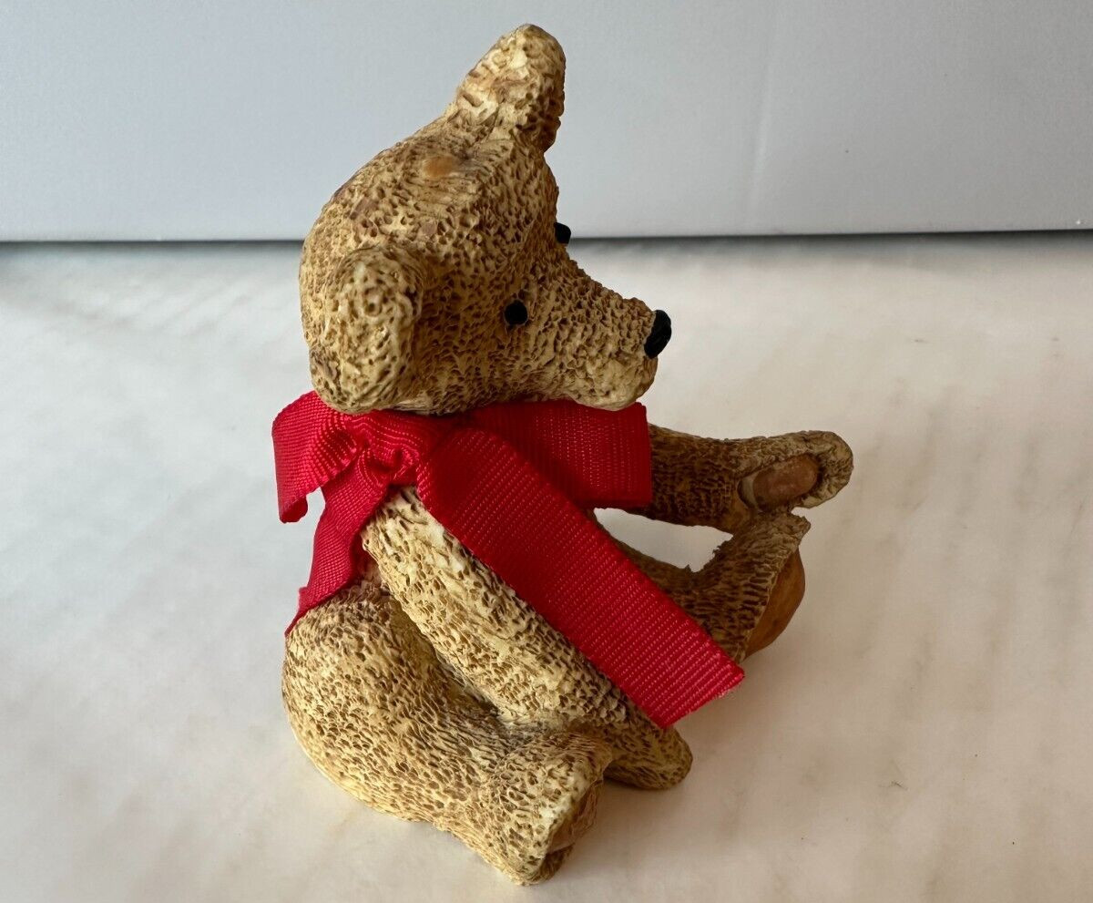 Kurt S. Adler Sitting Antique Bear Resin Figurine 3″ Fabric Bow Red Heart
