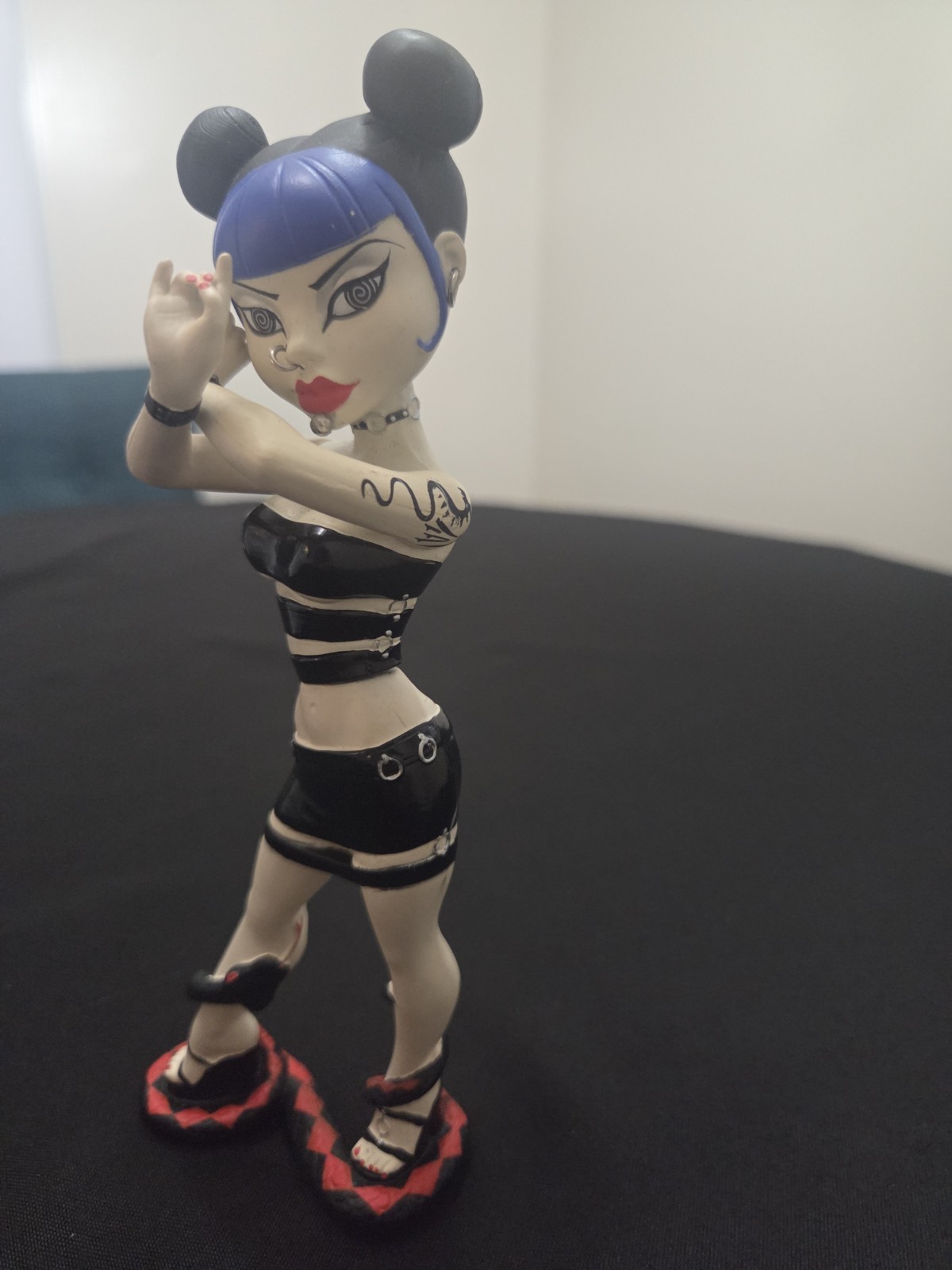 ​Vintage Bleeding Edge Goth Style Vinyl Figure – Rare Collectible Statuette