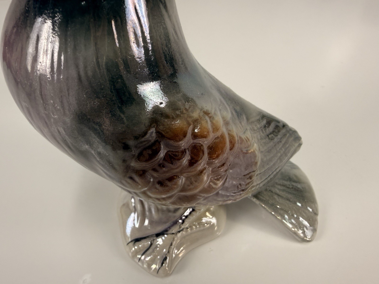 BIRD PIGEON FIGURINE IRIDESCENT LUSTERWARE GLAZED VINTAGE PORCELAIN Brazil 6.5 T
