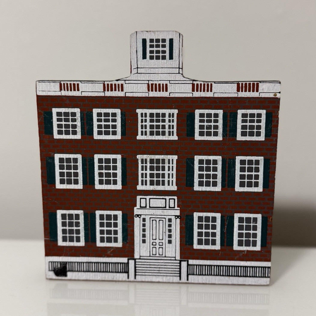 Cat’s Meow Village Colonial Series 1994 Signed Wood Brick Building Figurine