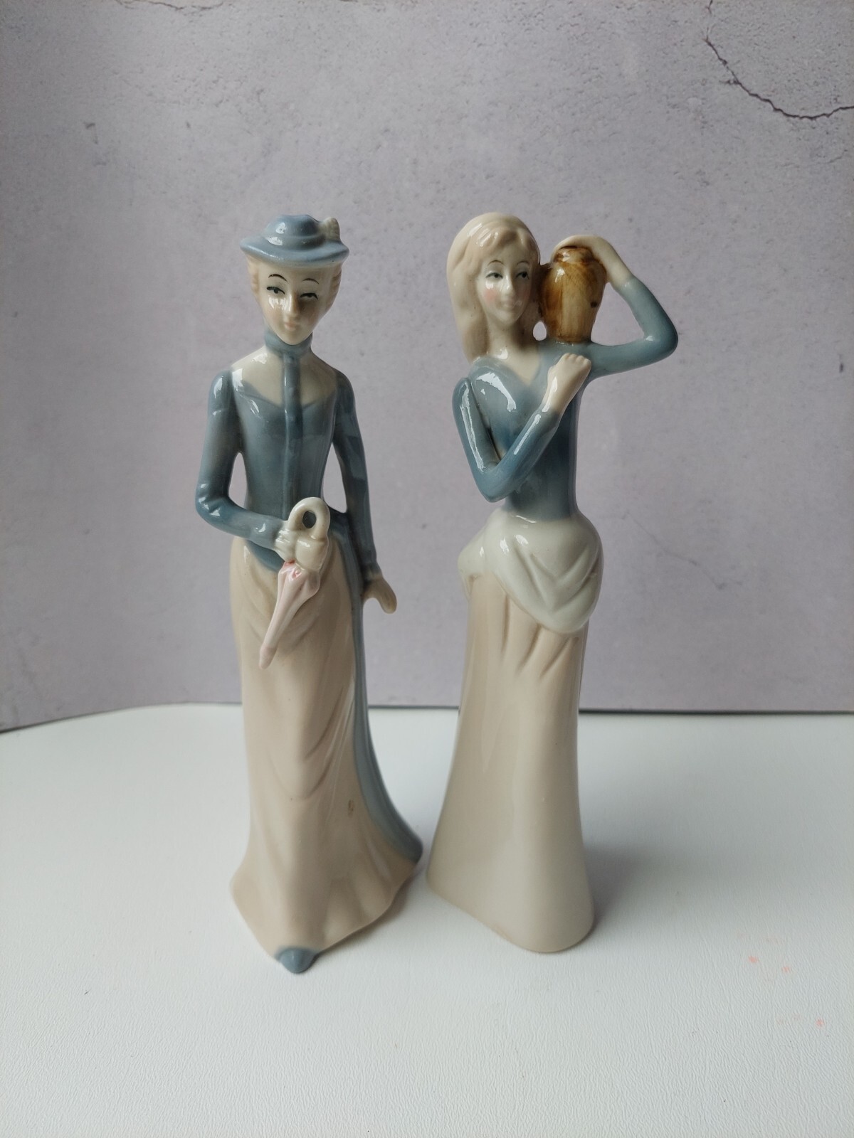 Porcelain Figurines Ladies Blue Tan Muted Colors Umbrella & Carrying Basket 8″