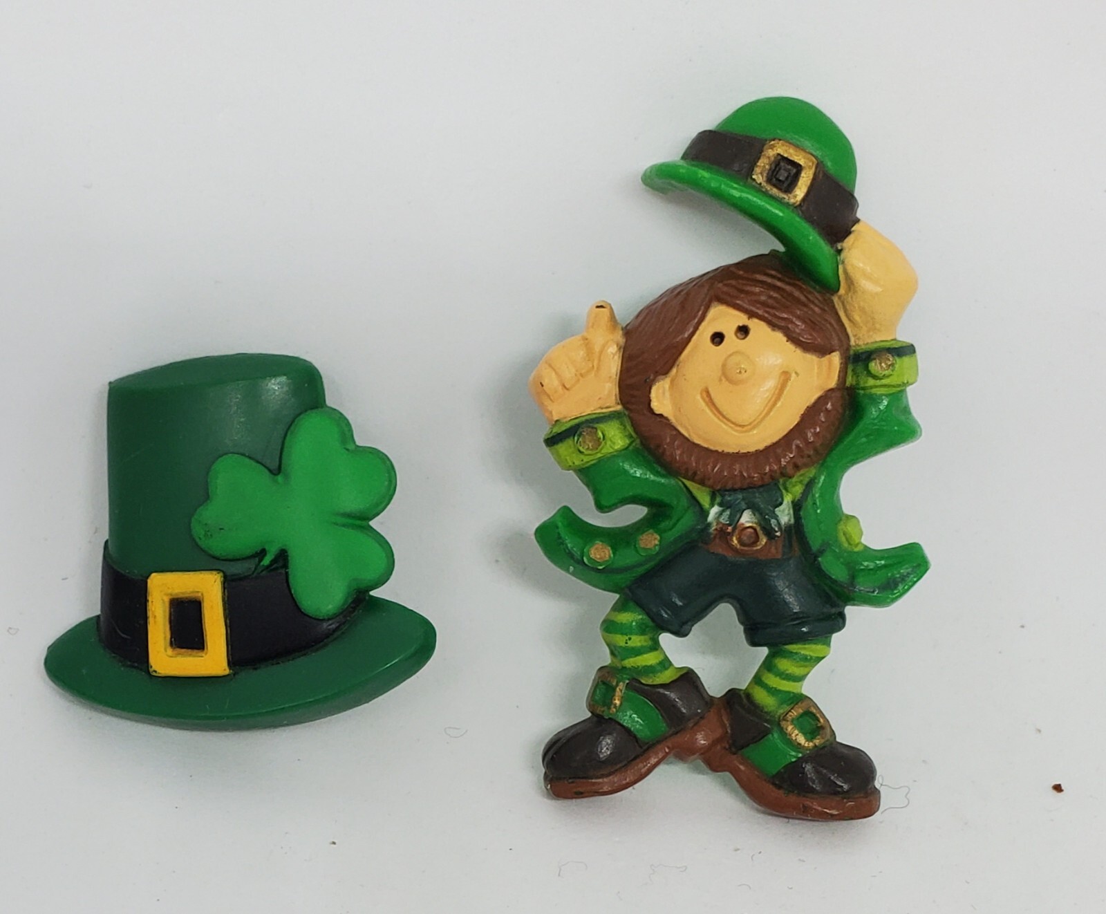 Hallmark St Pat’s Lapel Pins.. Top Hat and Leprechaun w Top Hat