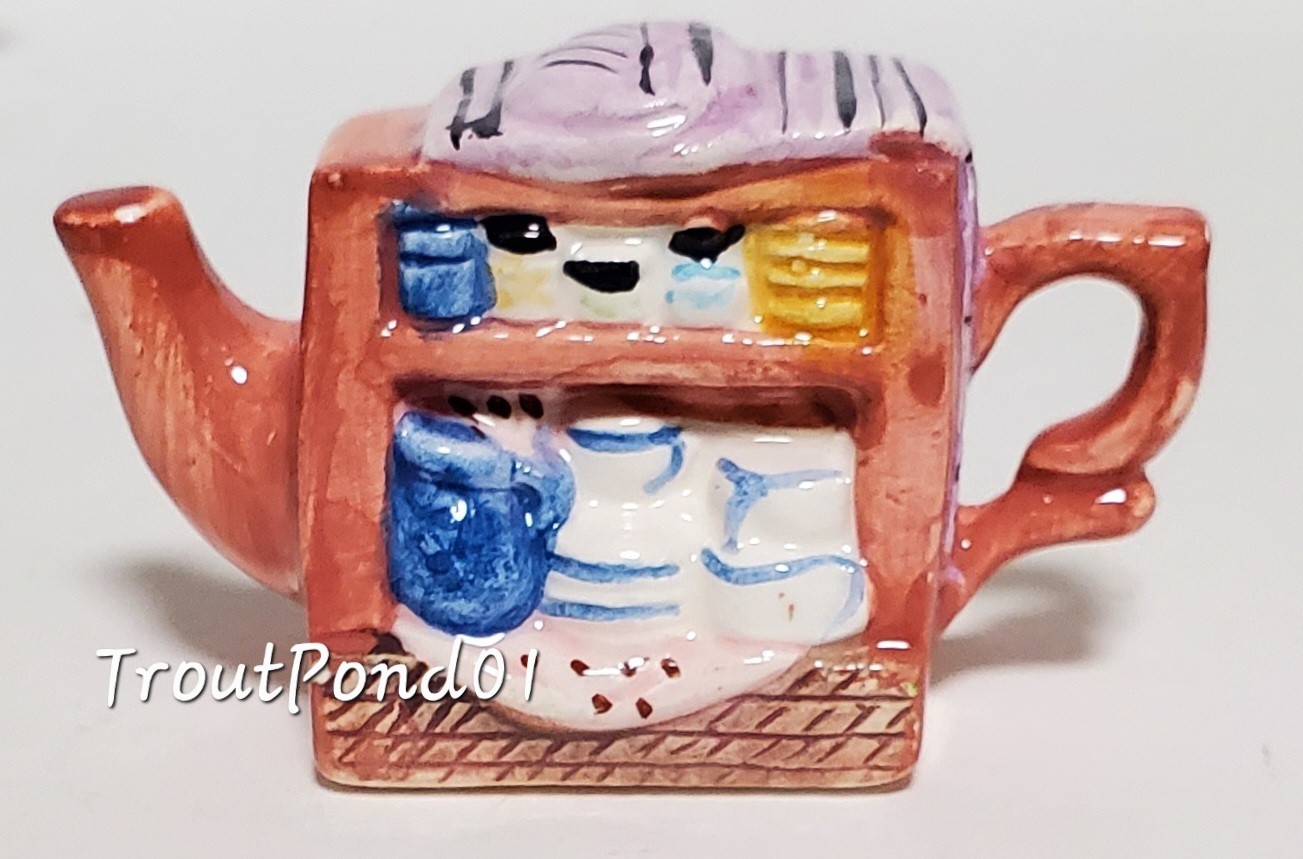 Lot 10 Red Rose Mini Ceramic Teapots Time for Tea Roseville Inventions 1996-99