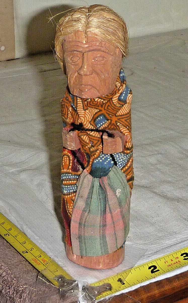 Vtg Hand Made Wood Asian Woman Figurine/DOLL – Free Standing ~6” High