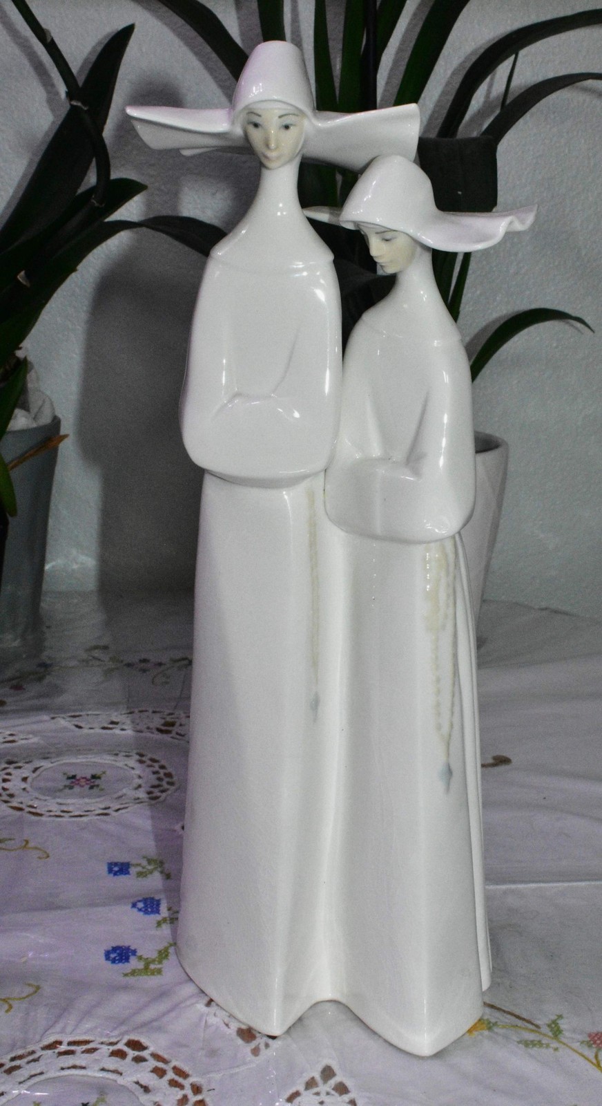 Vintage Lladro Nuns Porcelain Figure Fulgencio Garcia Design 13″