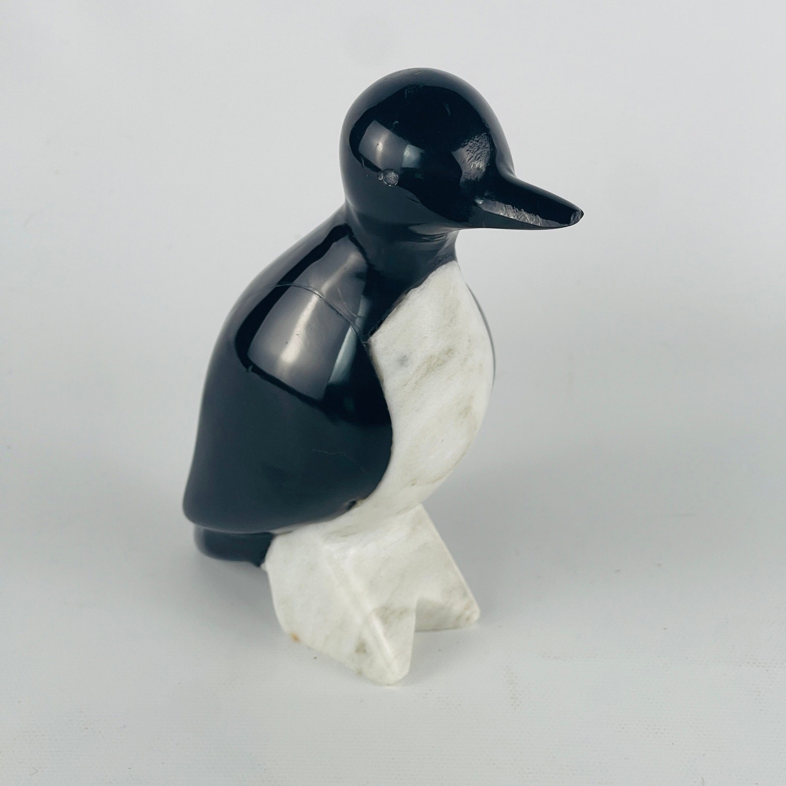 Black and White Onyx Penguin Figurine, Paperweight, 5 1/2″ Tall